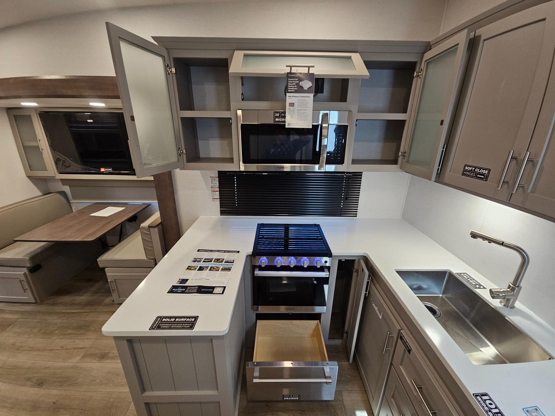 2026 Alliance RV 2026 Alliance RV Avenue - thumbnail 17