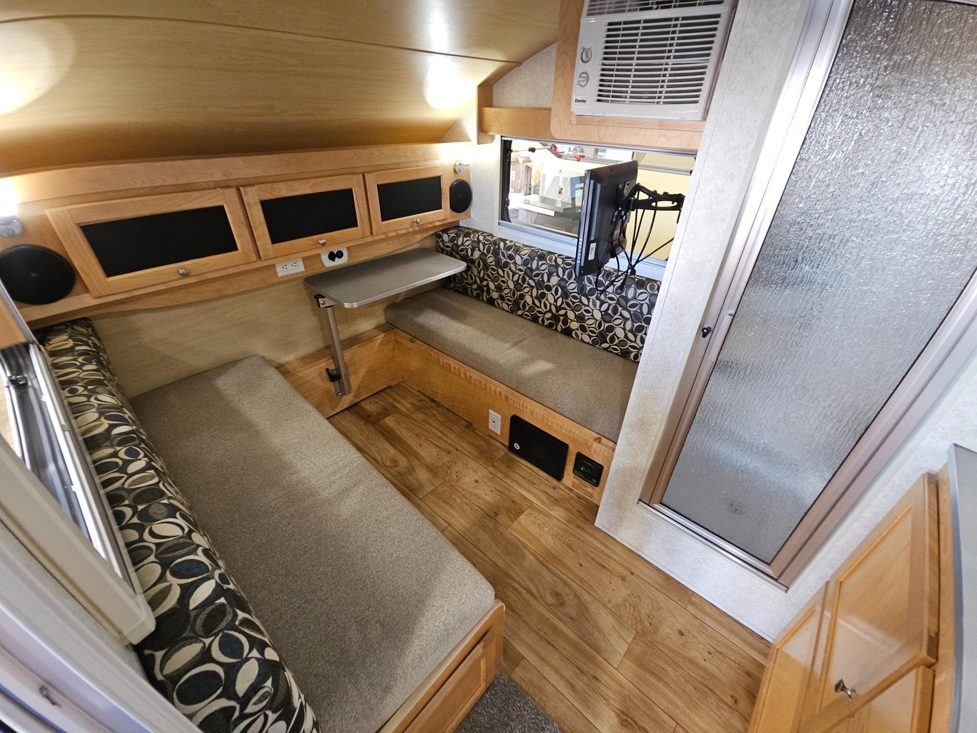 2018 nuCamp 2018 nuCamp T@B 360 - thumbnail 5