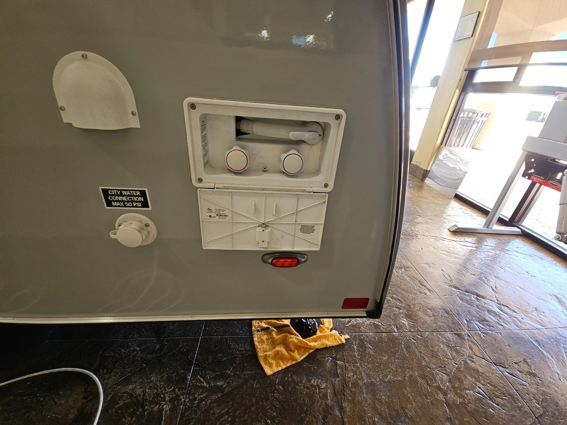 2018 nuCamp 2018 nuCamp T@B 360 - thumbnail 23