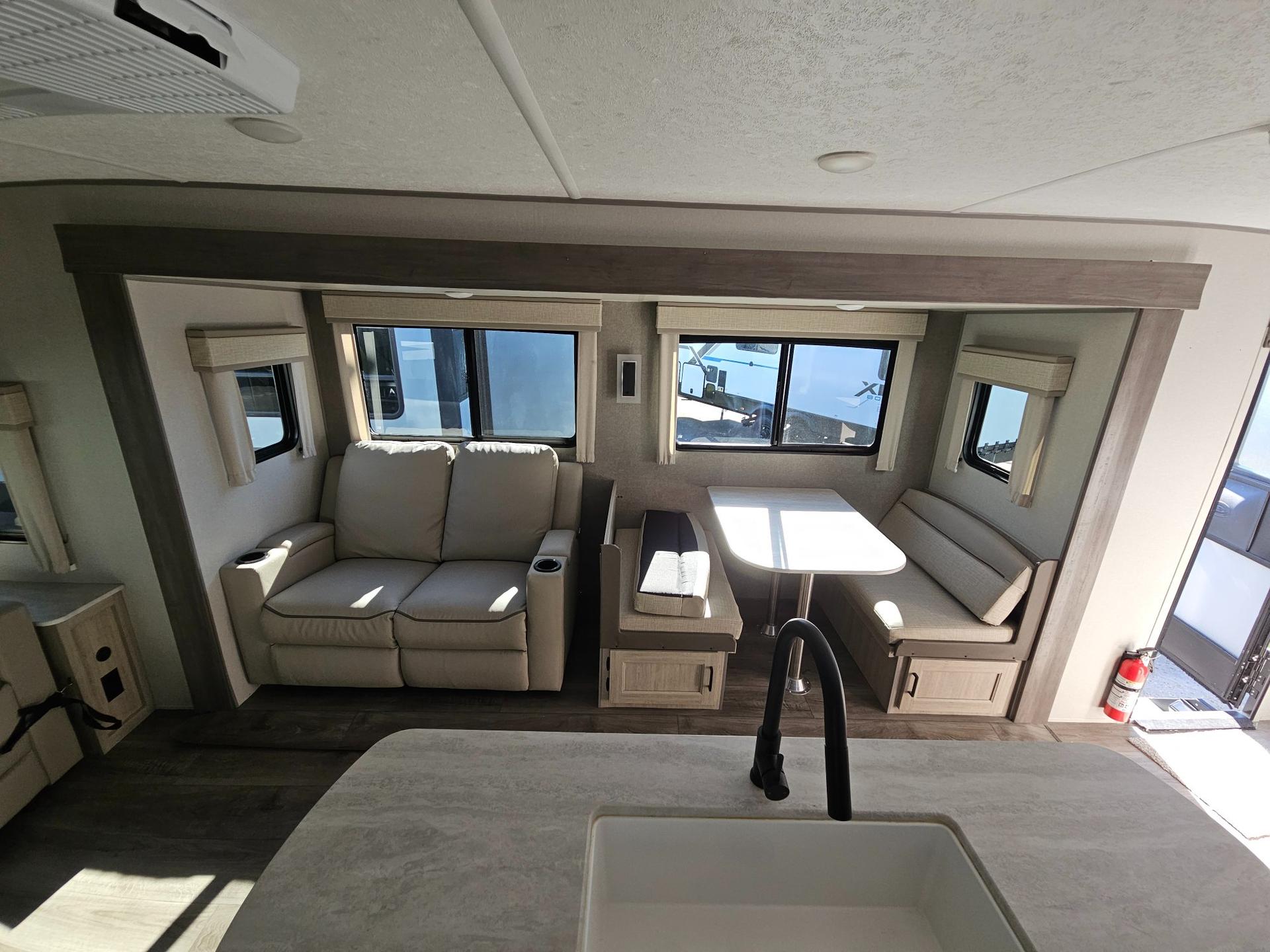 2024 Coachmen 2024 Coachmen Catalina - thumbnail 10