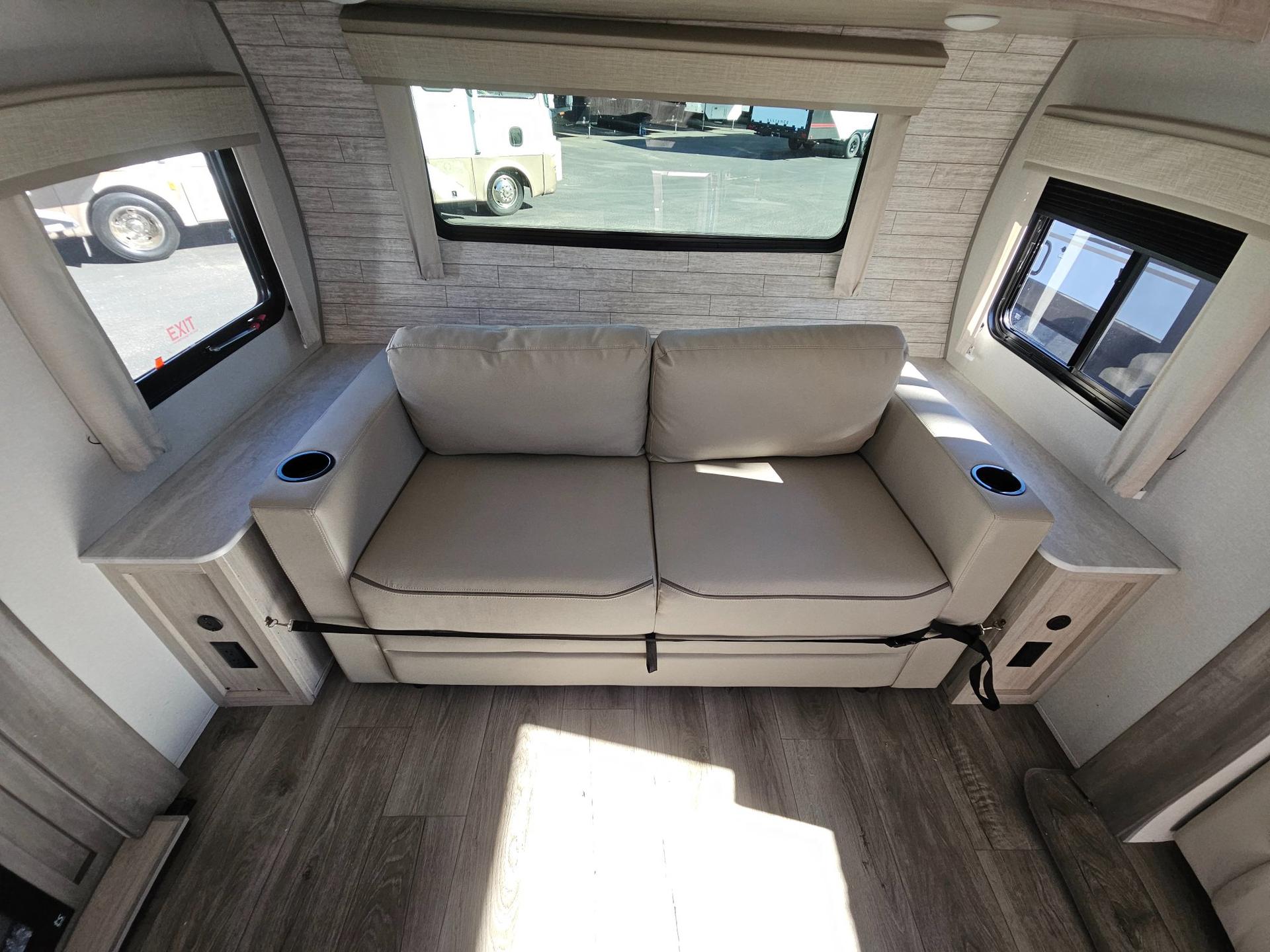 2024 Coachmen 2024 Coachmen Catalina - thumbnail 14