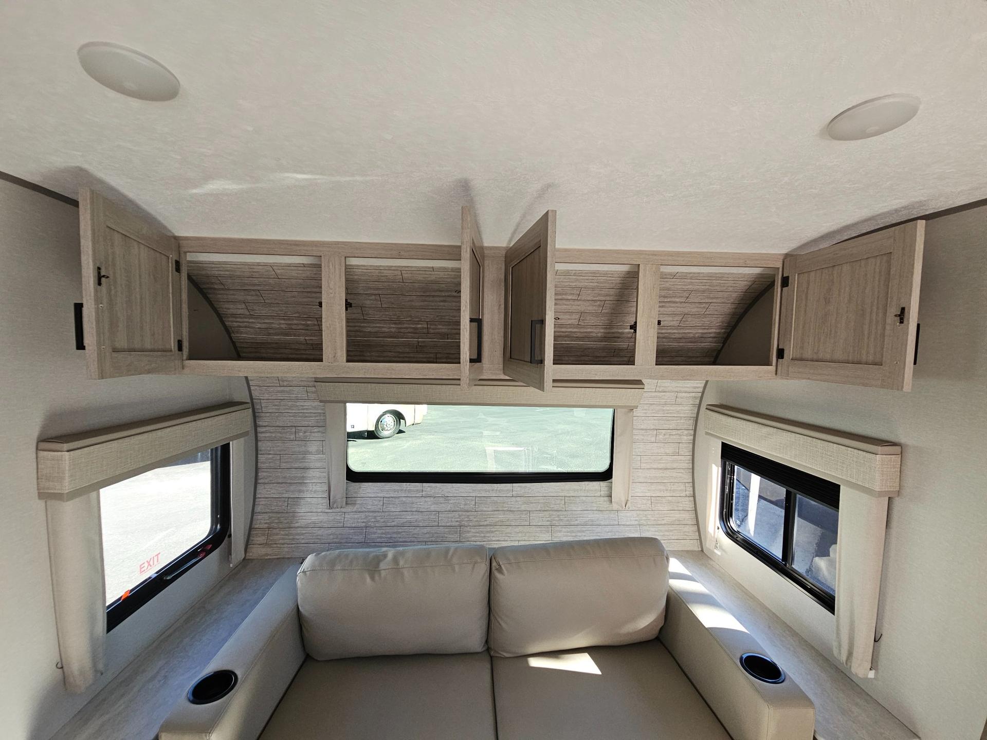 2024 Coachmen 2024 Coachmen Catalina - thumbnail 15