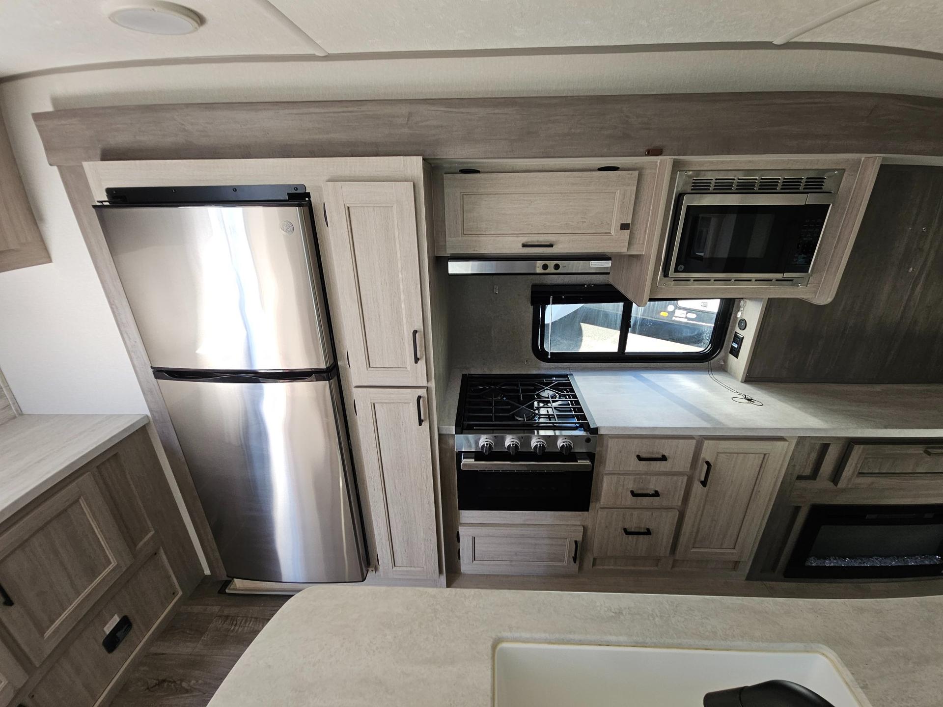 2024 Coachmen 2024 Coachmen Catalina - thumbnail 18