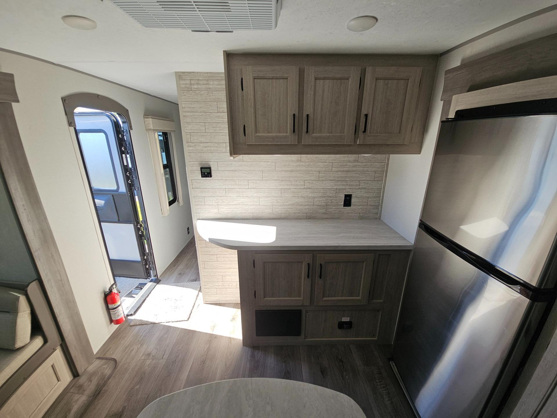 2024 Coachmen 2024 Coachmen Catalina - thumbnail 26