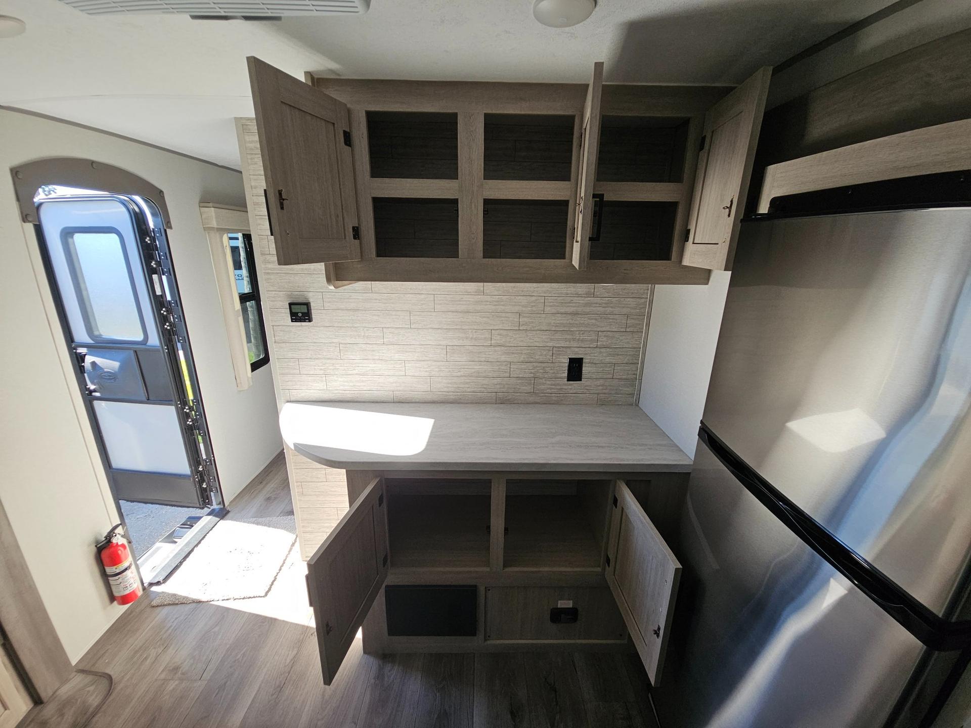 2024 Coachmen 2024 Coachmen Catalina - thumbnail 27