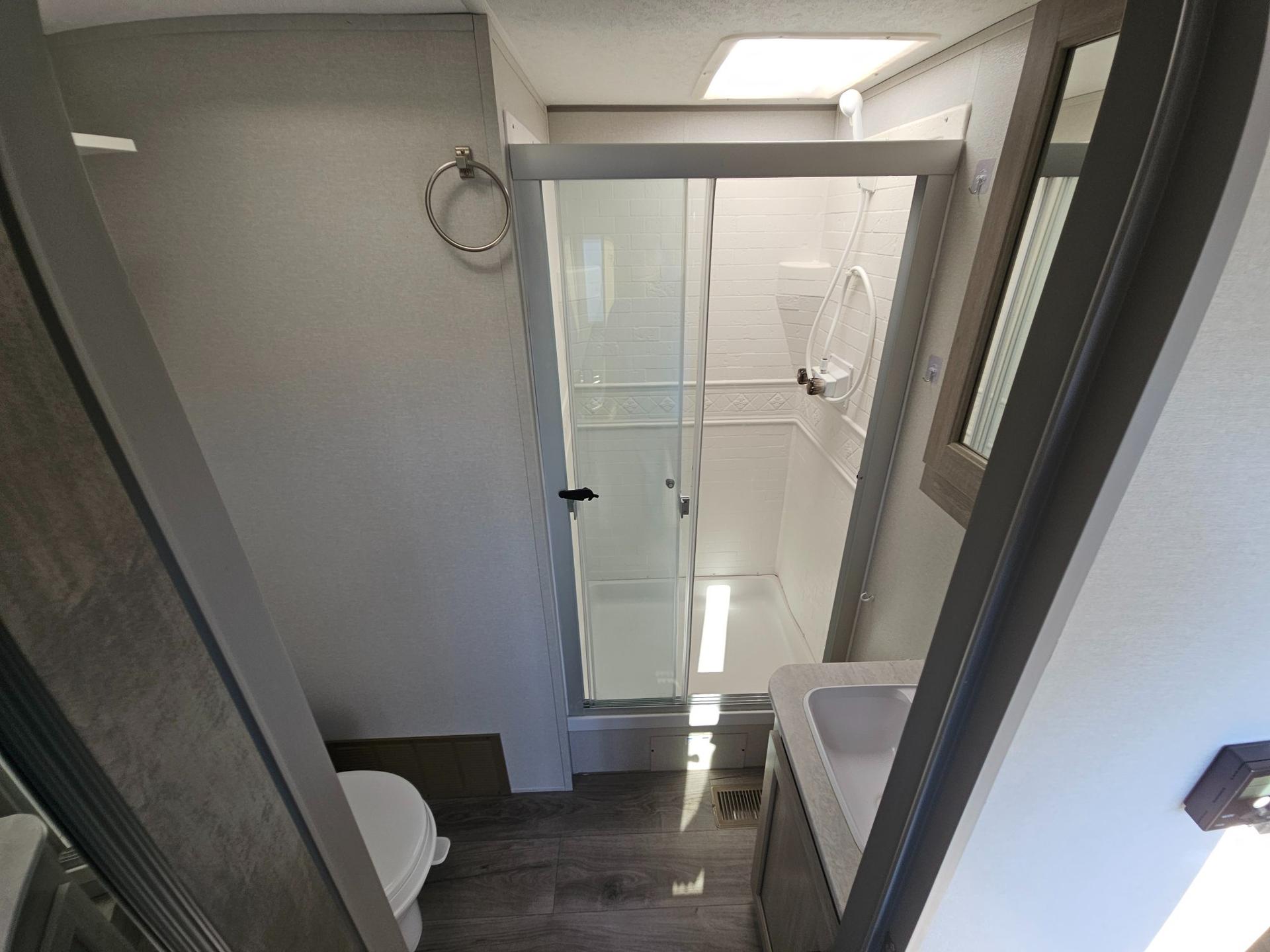 2024 Coachmen 2024 Coachmen Catalina - thumbnail 28