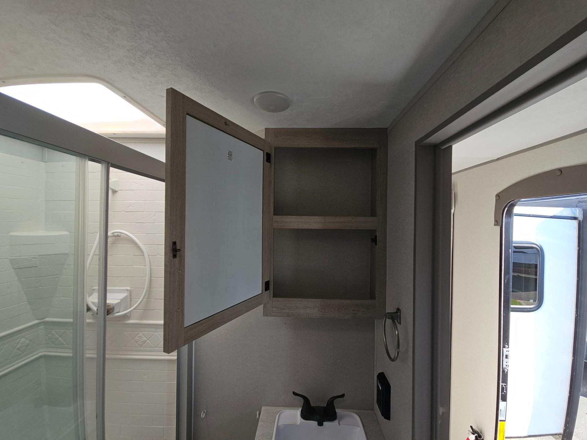 2024 Coachmen 2024 Coachmen Catalina - thumbnail 32