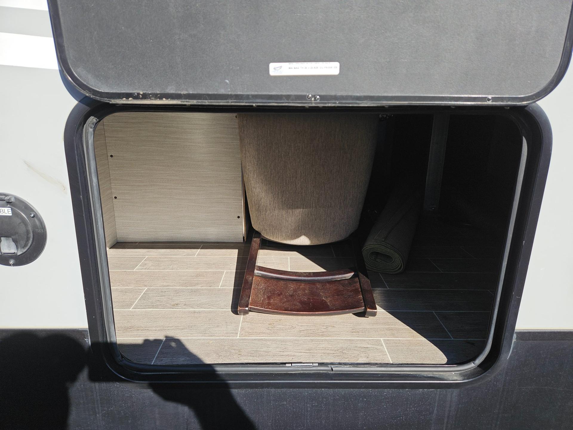 2021 Forest River 2021 Forest River Cherokee Arctic Wolf - thumbnail 33