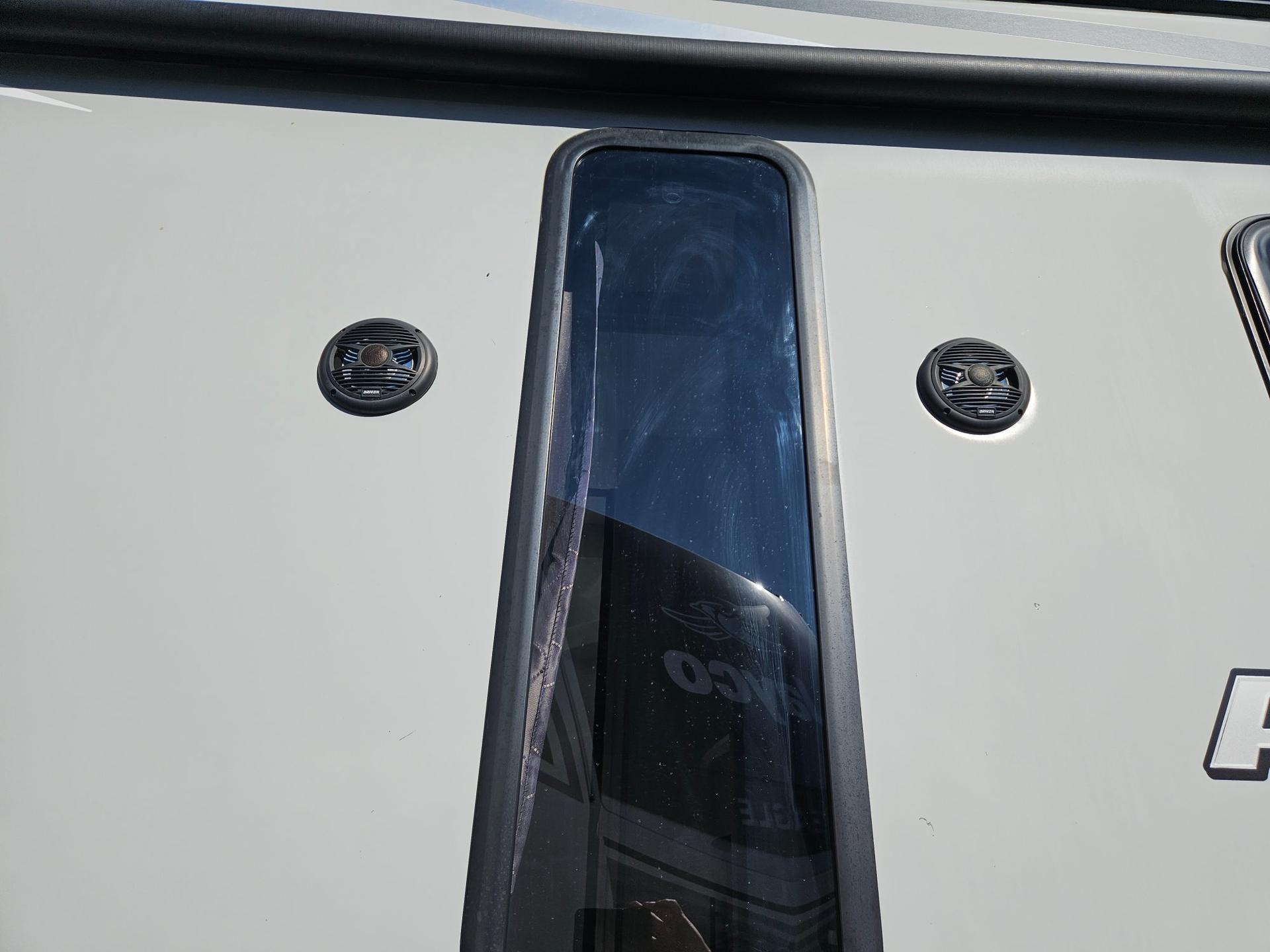 2021 Forest River 2021 Forest River Cherokee Arctic Wolf - thumbnail 36