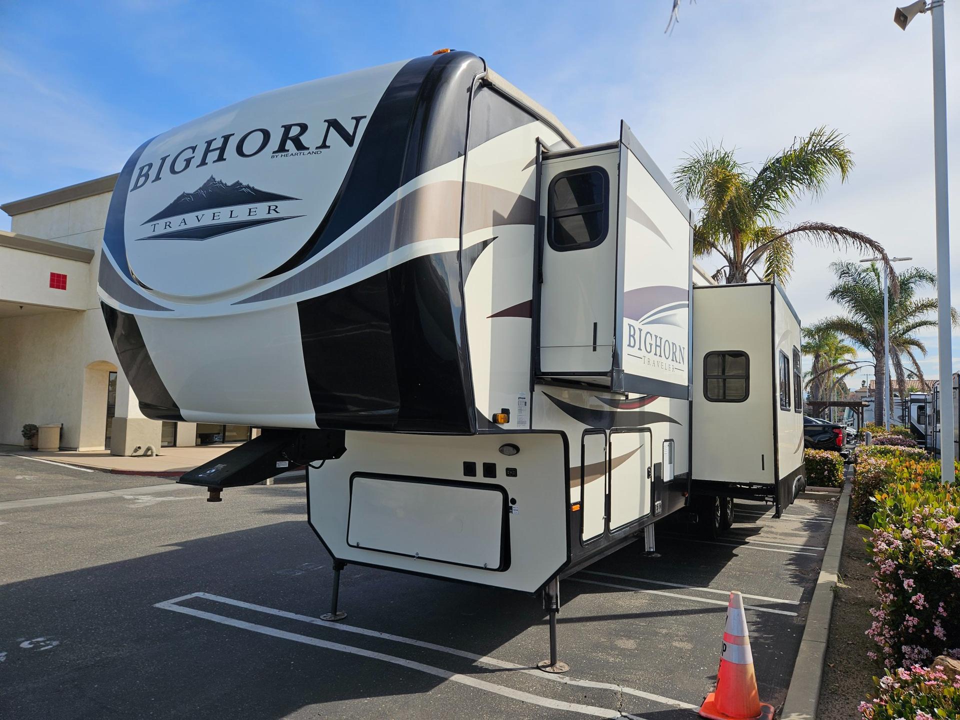 2019 Heartland 2019 Heartland Bighorn - thumbnail 4