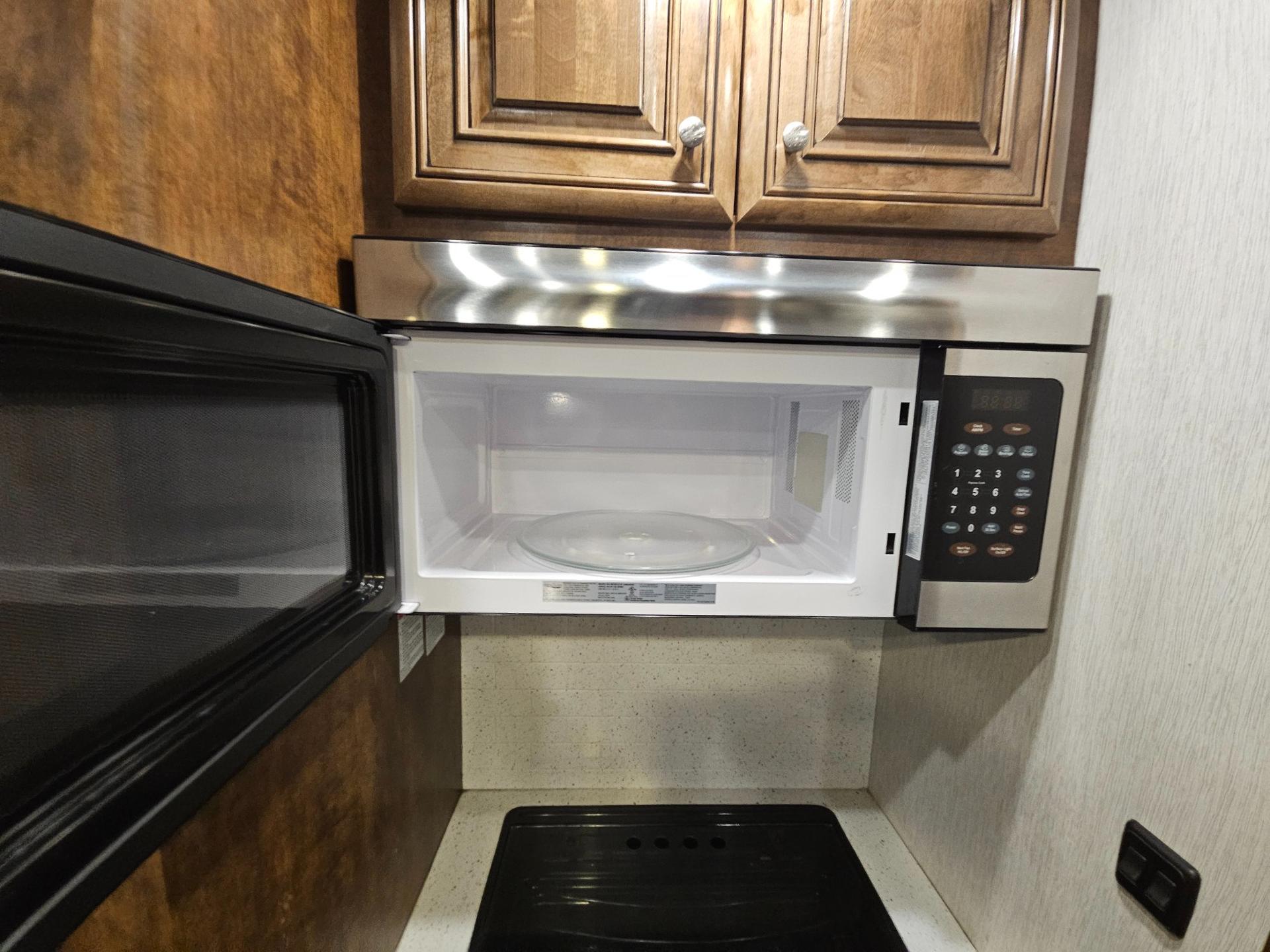 2019 Heartland 2019 Heartland Bighorn - thumbnail 8