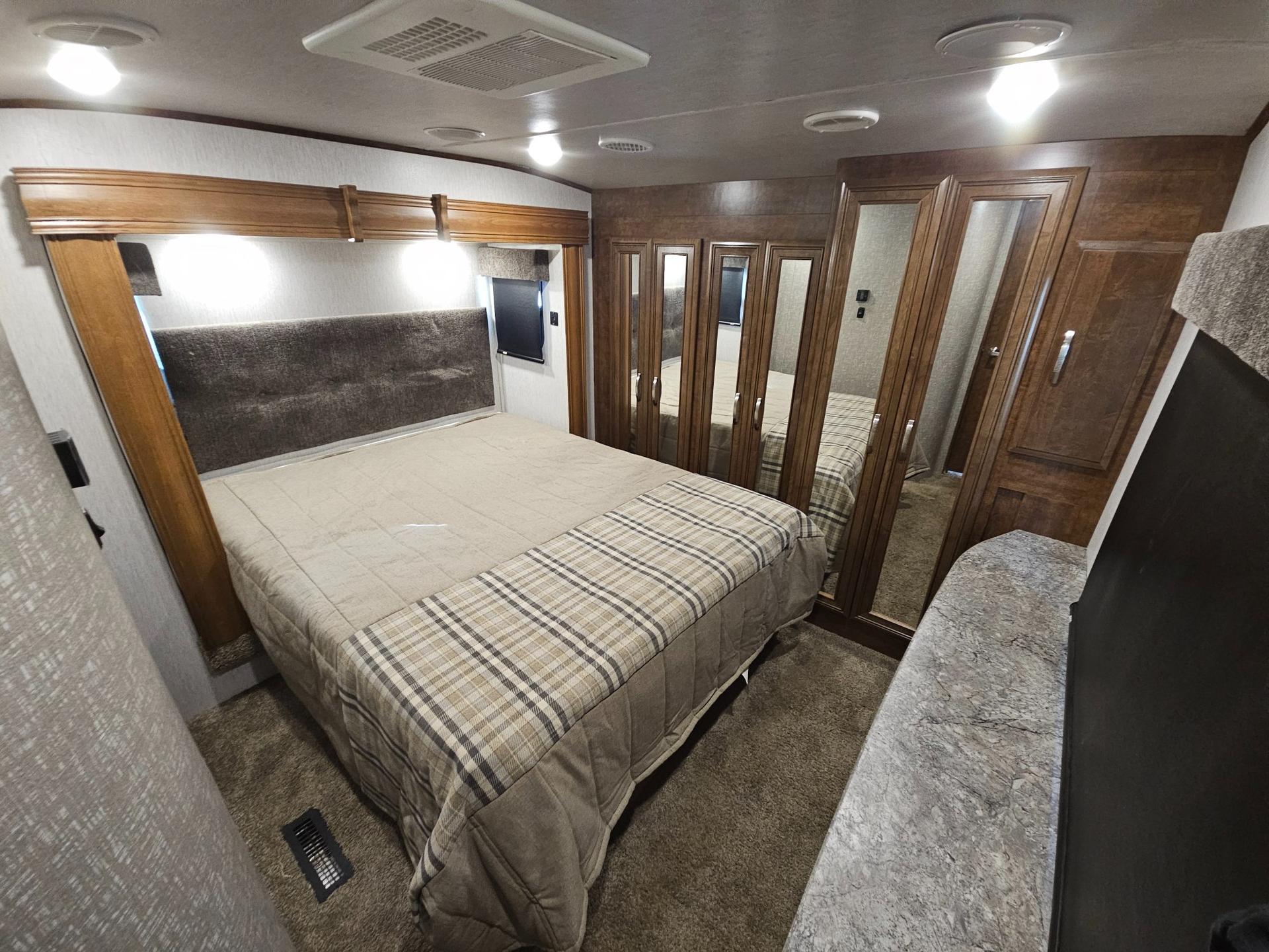 2019 Heartland 2019 Heartland Bighorn - thumbnail 30