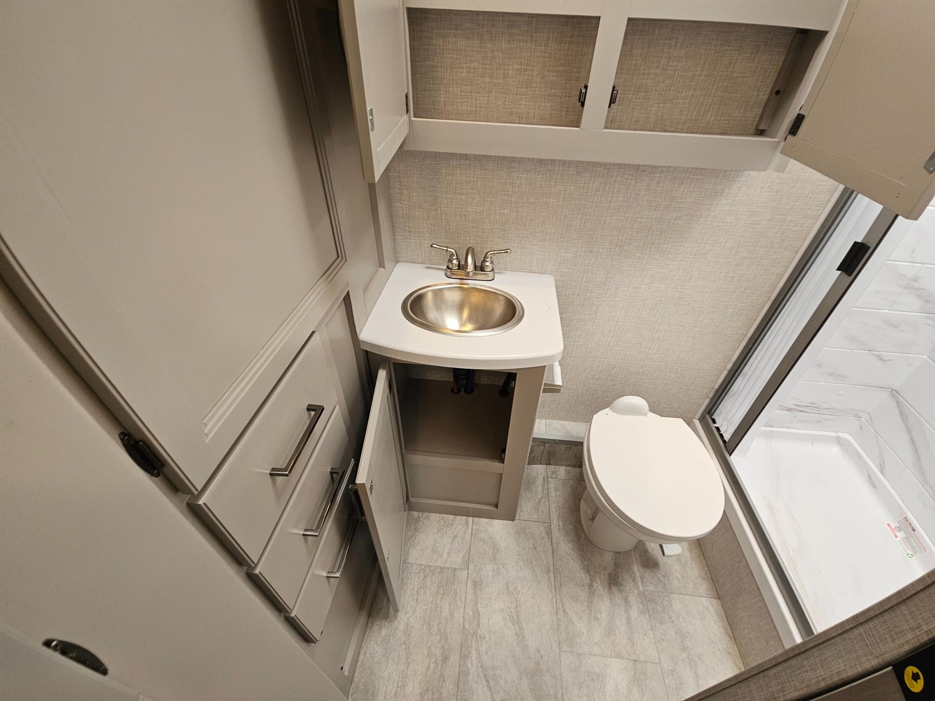 2025 Thor Motor Coach 2025 Thor Motor Coach Quantum - thumbnail 24