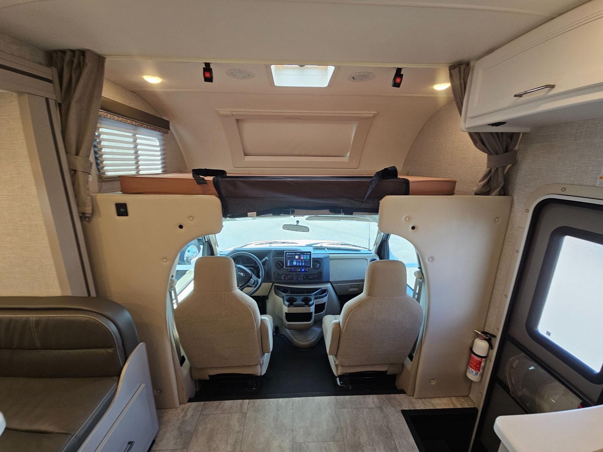 2025 Thor Motor Coach 2025 Thor Motor Coach Quantum - thumbnail 27