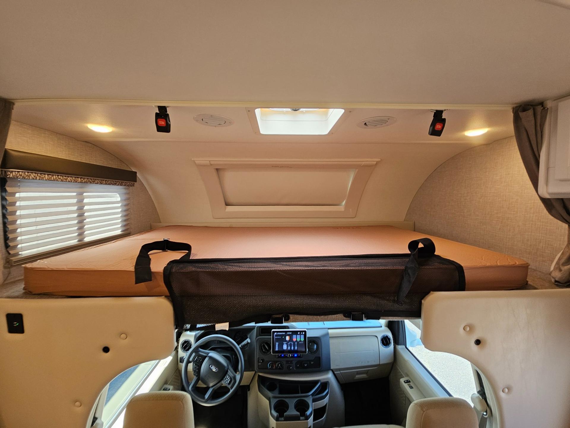 2025 Thor Motor Coach 2025 Thor Motor Coach Quantum - thumbnail 28