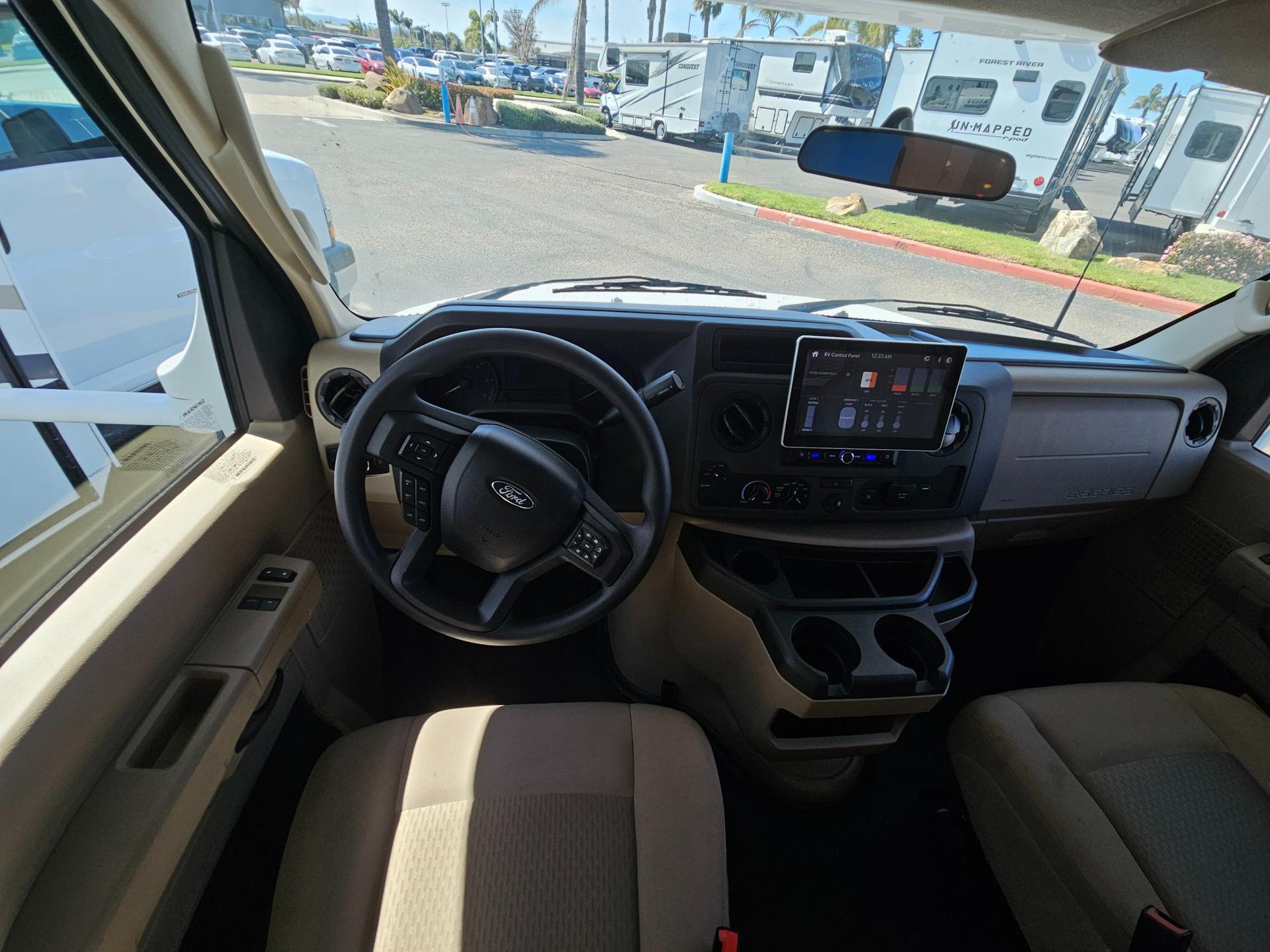 2025 Thor Motor Coach 2025 Thor Motor Coach Quantum - thumbnail 32