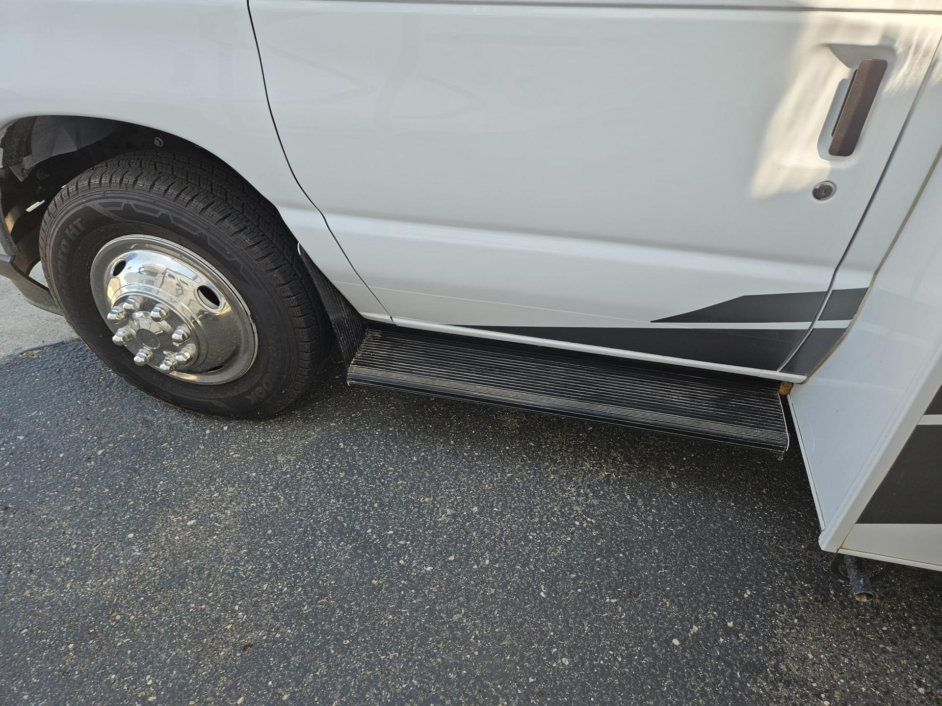 2025 Thor Motor Coach 2025 Thor Motor Coach Quantum - thumbnail 45