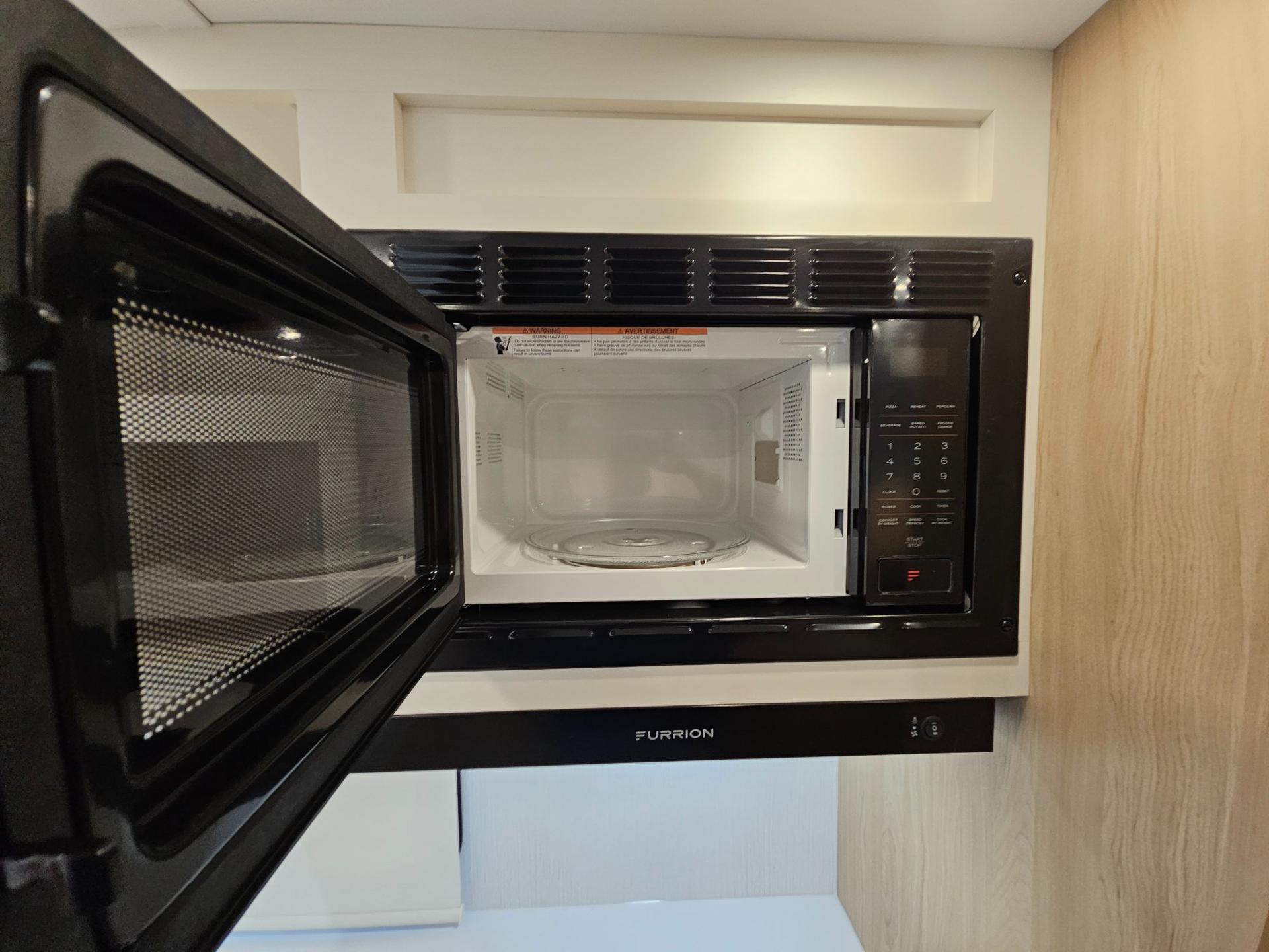 2026 Winnebago 2026 Winnebago Thrive - thumbnail 19