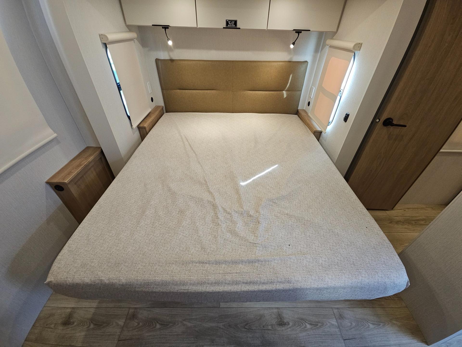 2026 Winnebago 2026 Winnebago Thrive - thumbnail 26