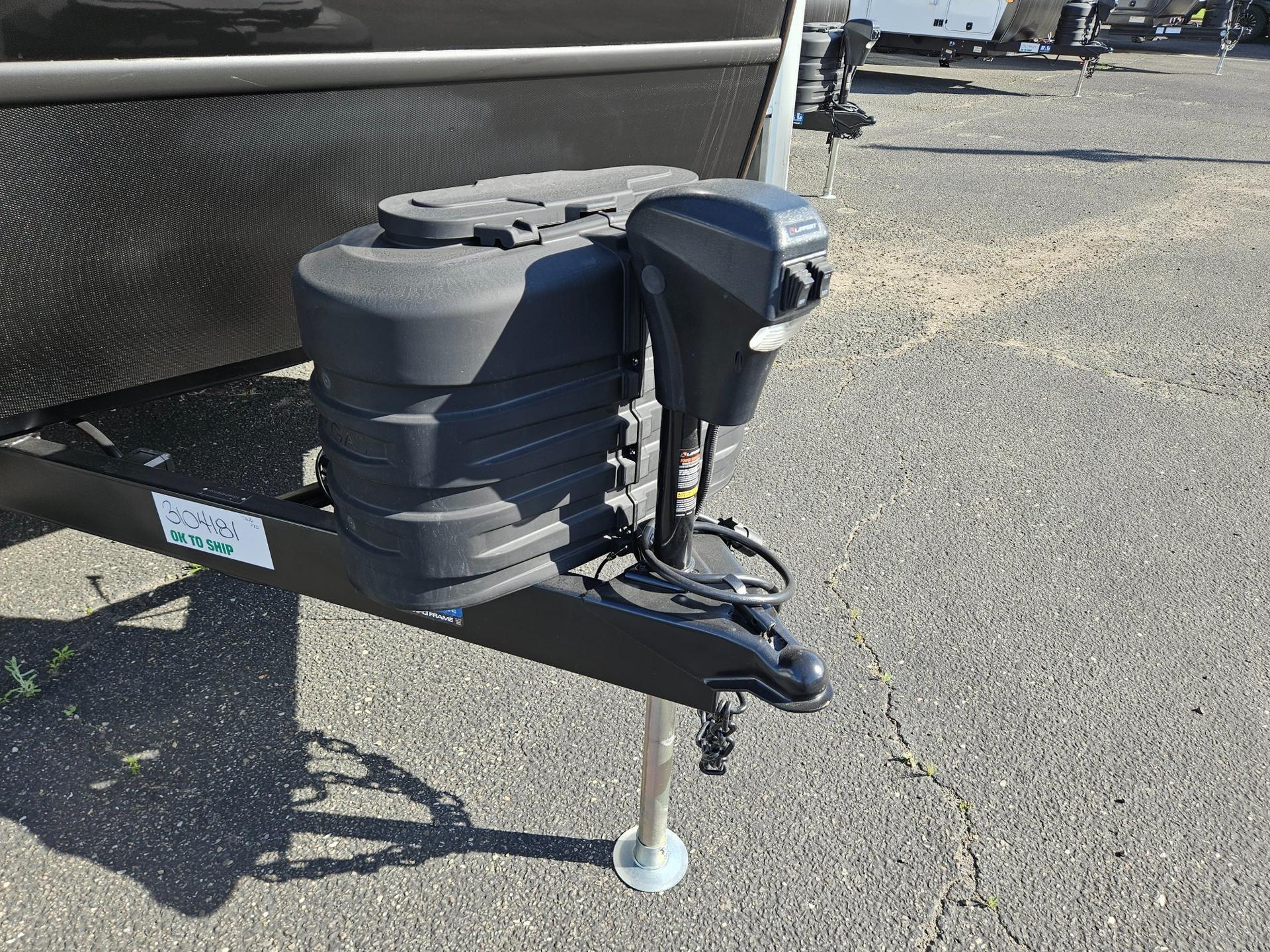 2026 Winnebago 2026 Winnebago Thrive - thumbnail 37