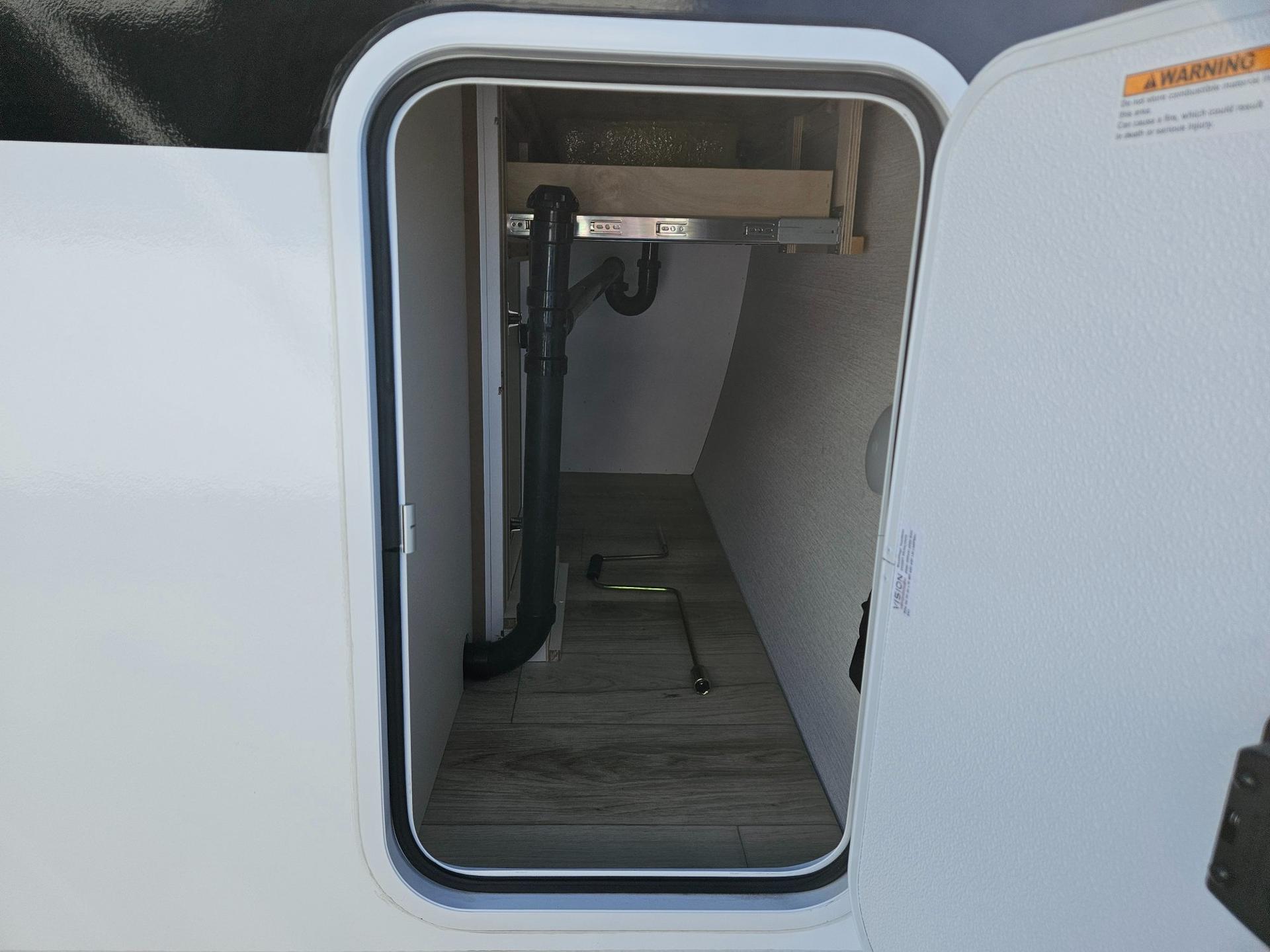 2026 Winnebago 2026 Winnebago Thrive - thumbnail 39