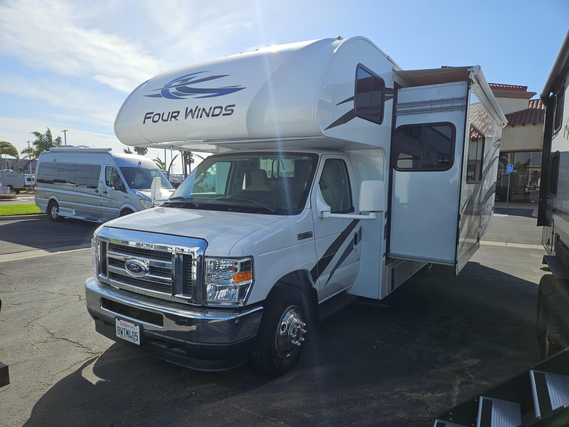 2021 Thor Motor Coach 2021 Thor Motor Coach Four Winds - thumbnail 4