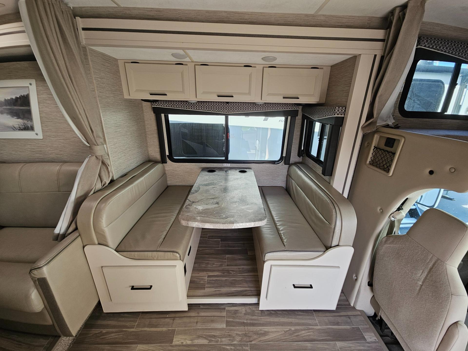 2021 Thor Motor Coach 2021 Thor Motor Coach Four Winds - thumbnail 6