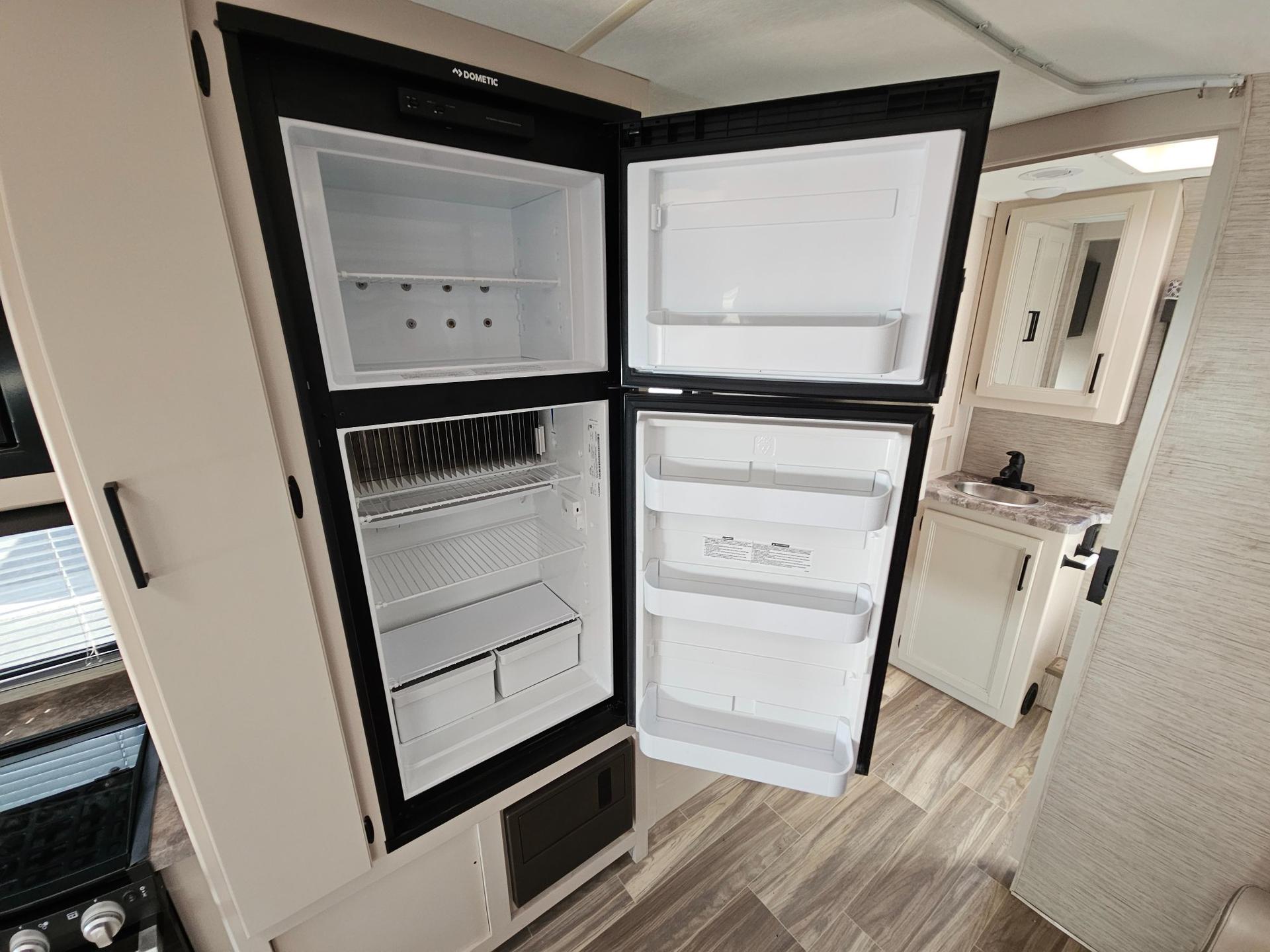 2021 Thor Motor Coach 2021 Thor Motor Coach Four Winds - thumbnail 11