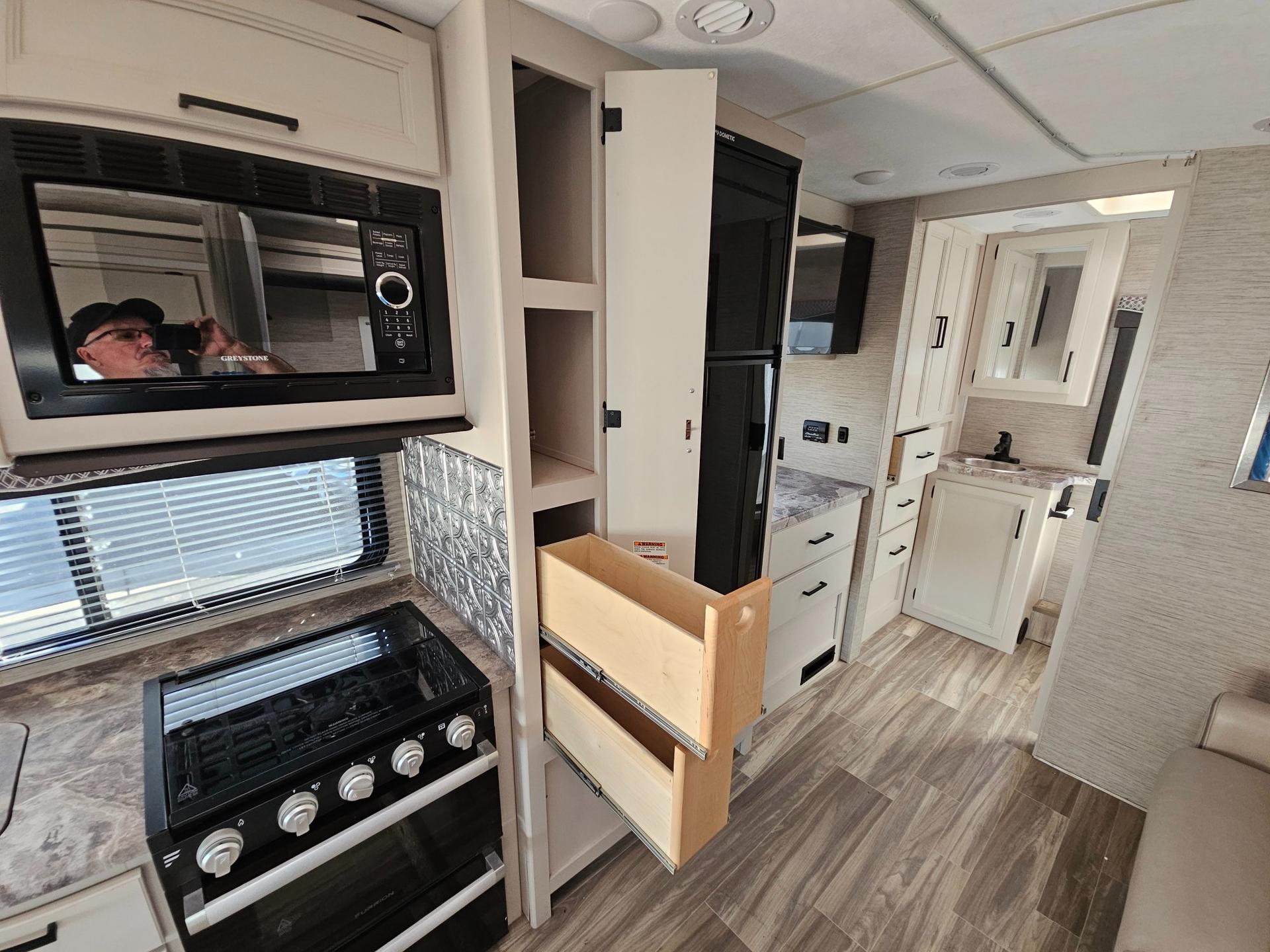 2021 Thor Motor Coach 2021 Thor Motor Coach Four Winds - thumbnail 12