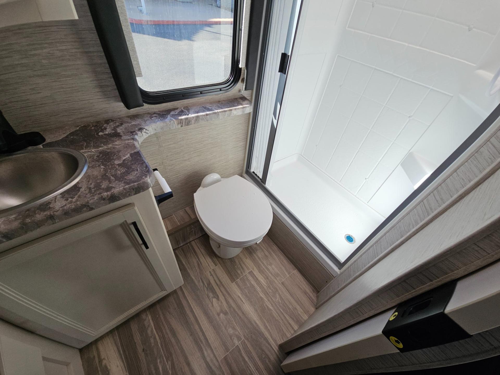 2021 Thor Motor Coach 2021 Thor Motor Coach Four Winds - thumbnail 25