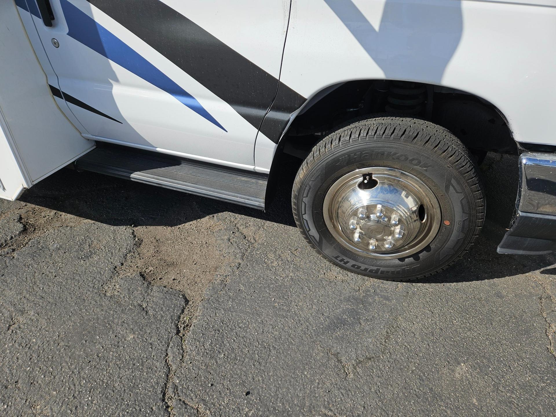 2021 Thor Motor Coach 2021 Thor Motor Coach Four Winds - thumbnail 39