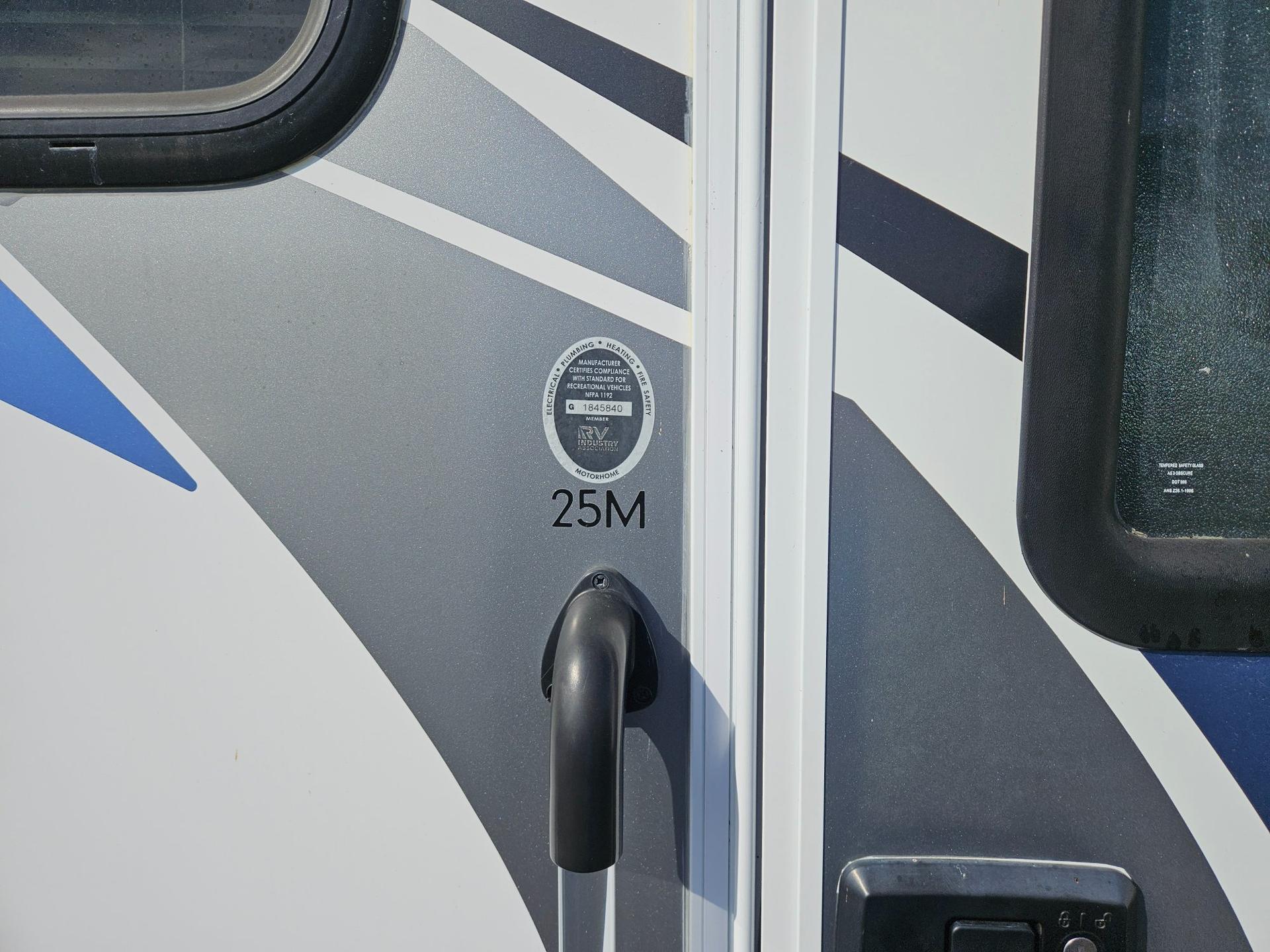 2021 Thor Motor Coach 2021 Thor Motor Coach Four Winds - thumbnail 40