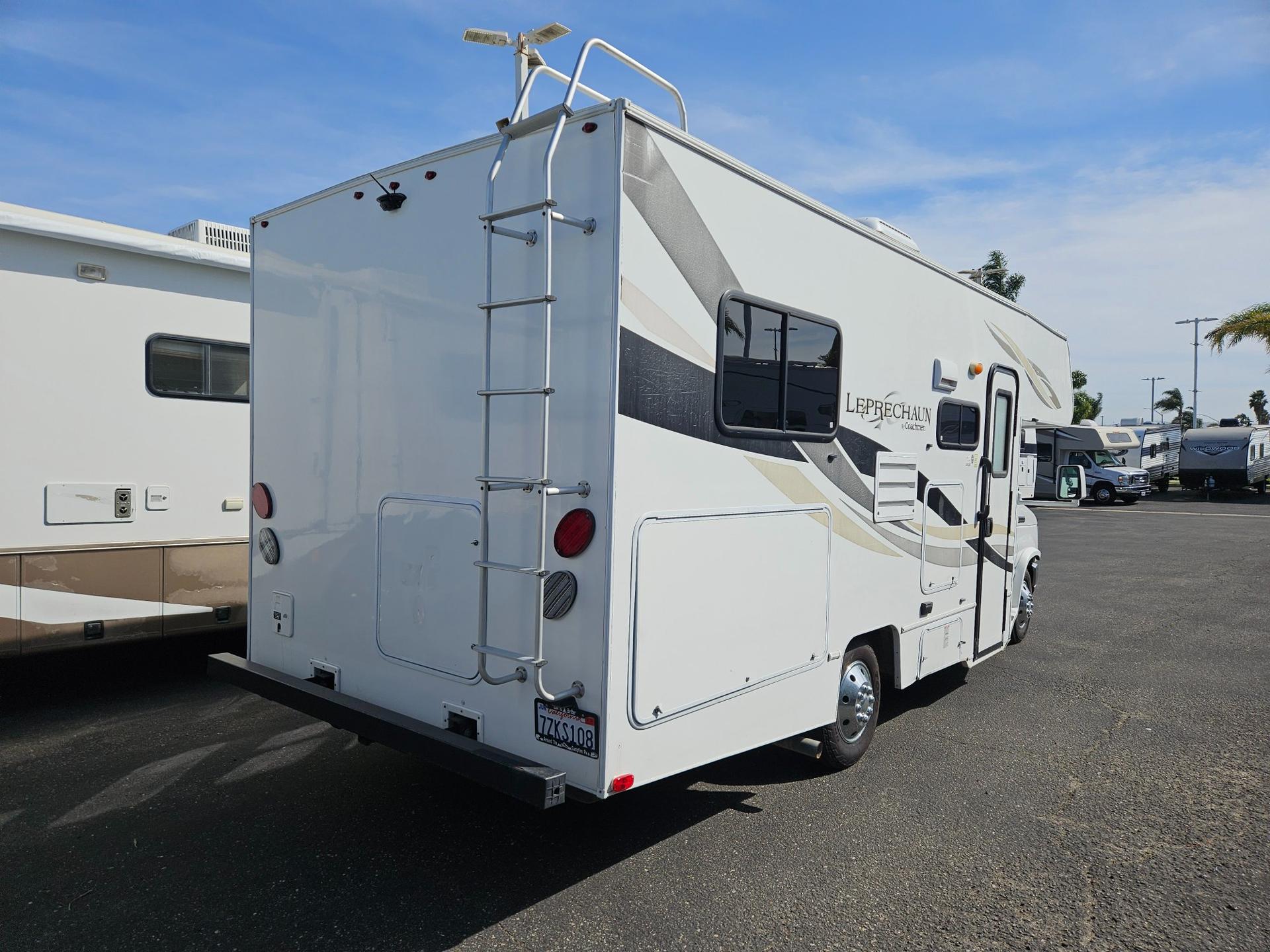 2013 Coachmen 2013 Coachmen Leprechaun - thumbnail 2