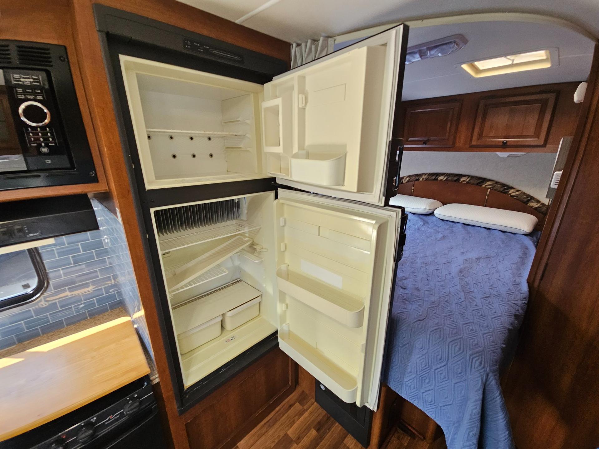 2013 Coachmen 2013 Coachmen Leprechaun - thumbnail 12