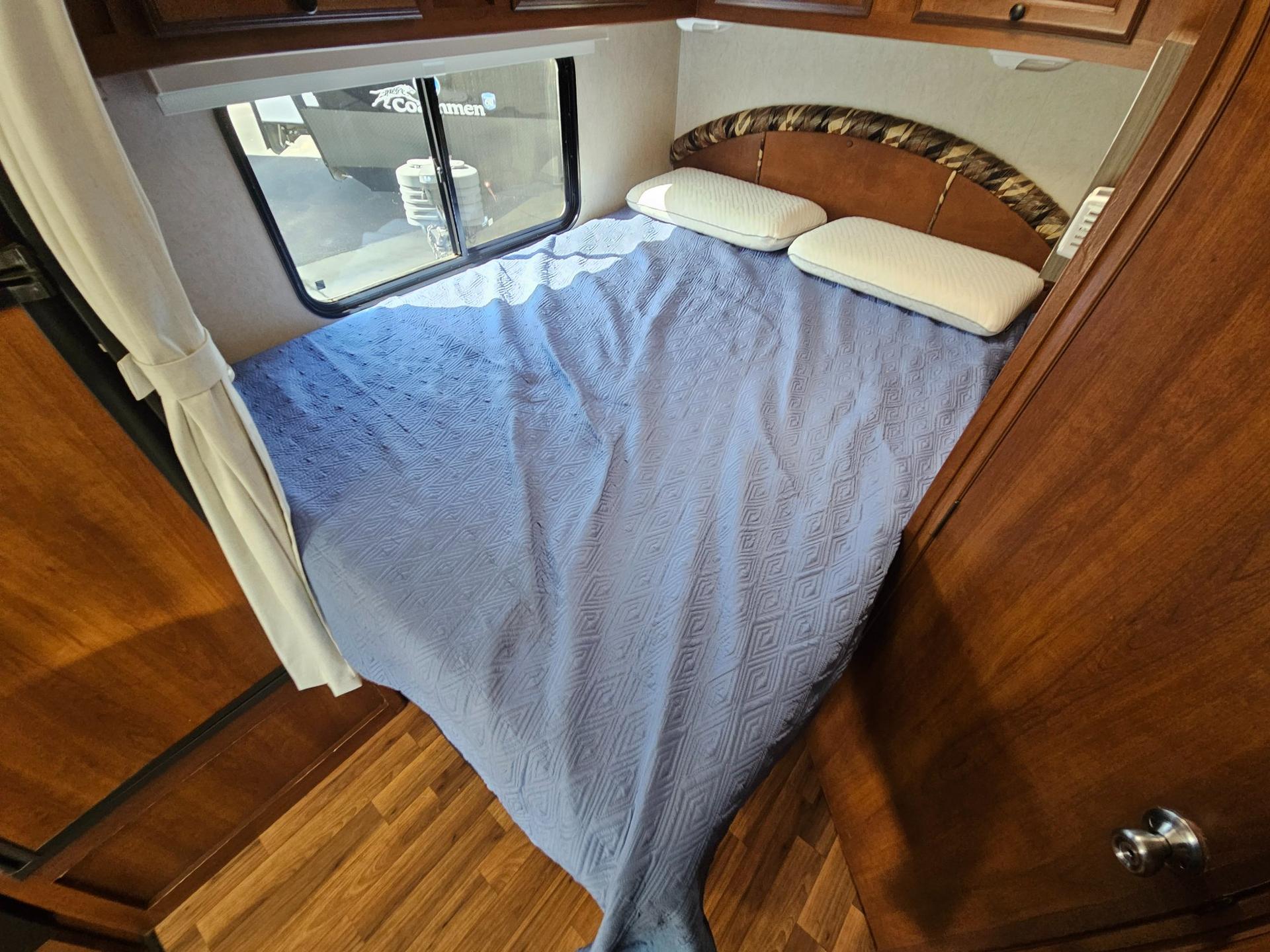 2013 Coachmen 2013 Coachmen Leprechaun - thumbnail 20