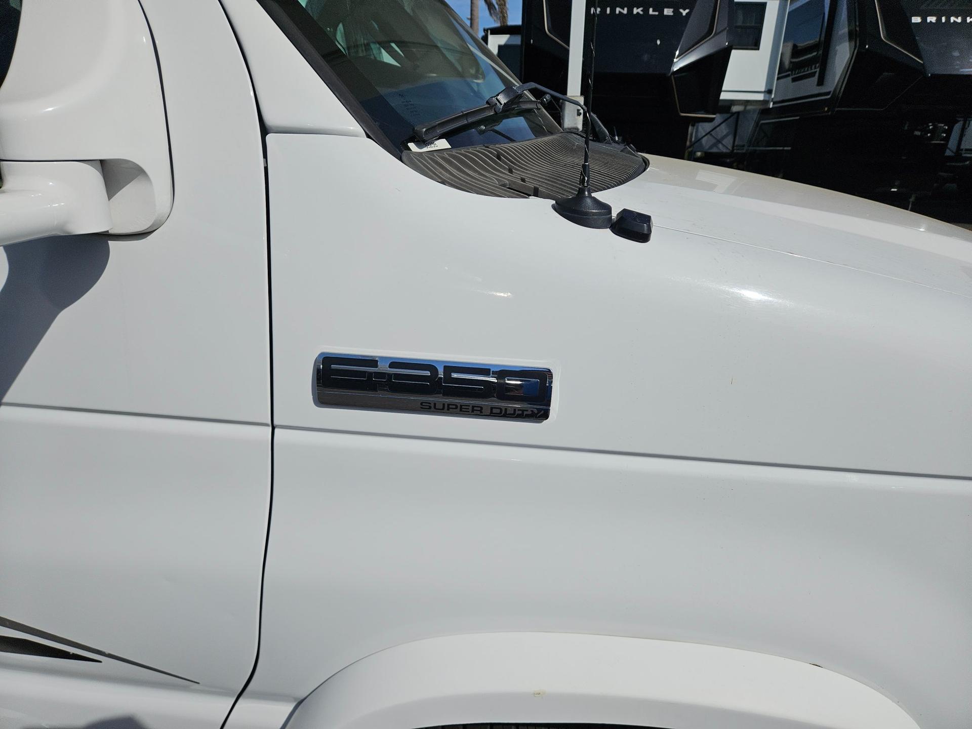 2013 Coachmen 2013 Coachmen Leprechaun - thumbnail 33