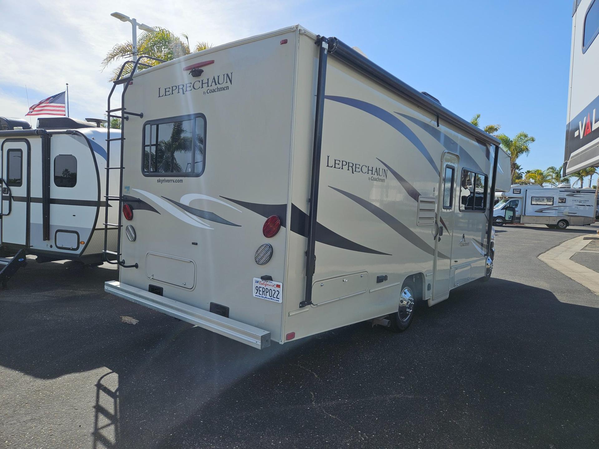 2018 Coachmen 2018 Coachmen Leprechaun - thumbnail 2