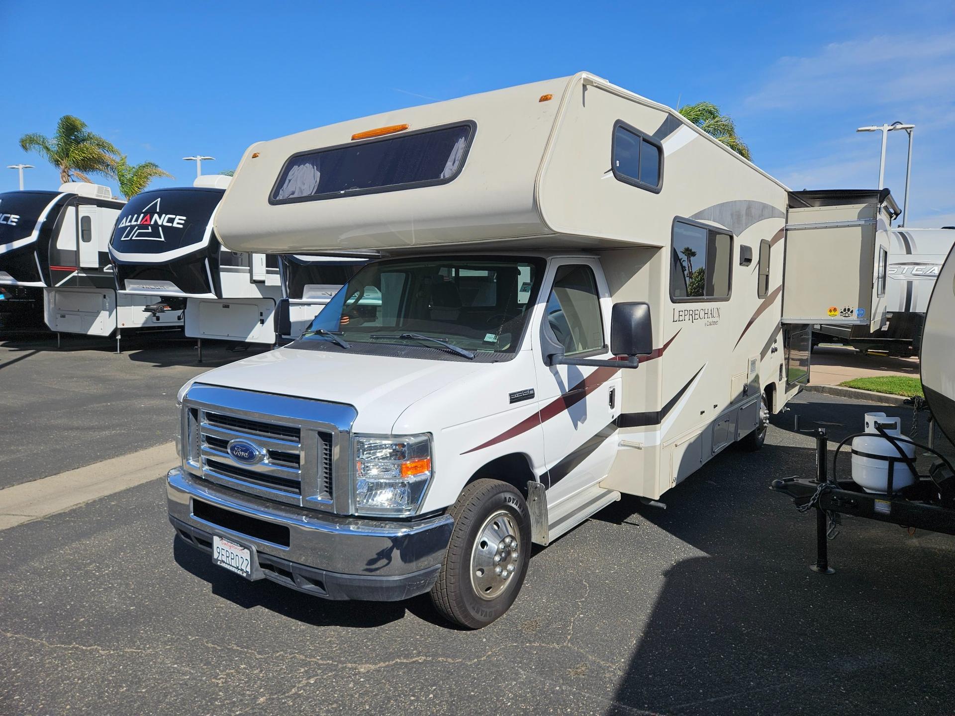 2018 Coachmen 2018 Coachmen Leprechaun - thumbnail 4