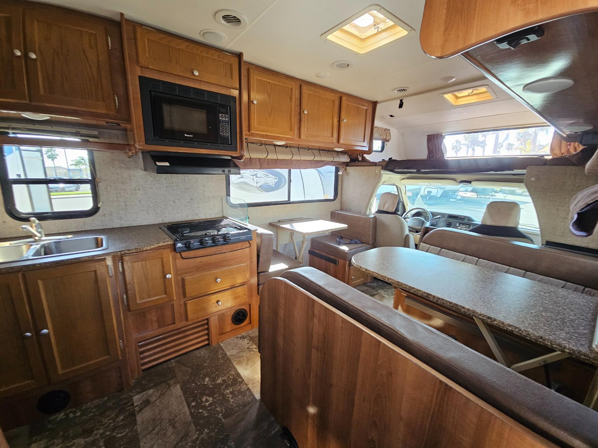 2018 Coachmen 2018 Coachmen Leprechaun - thumbnail 5