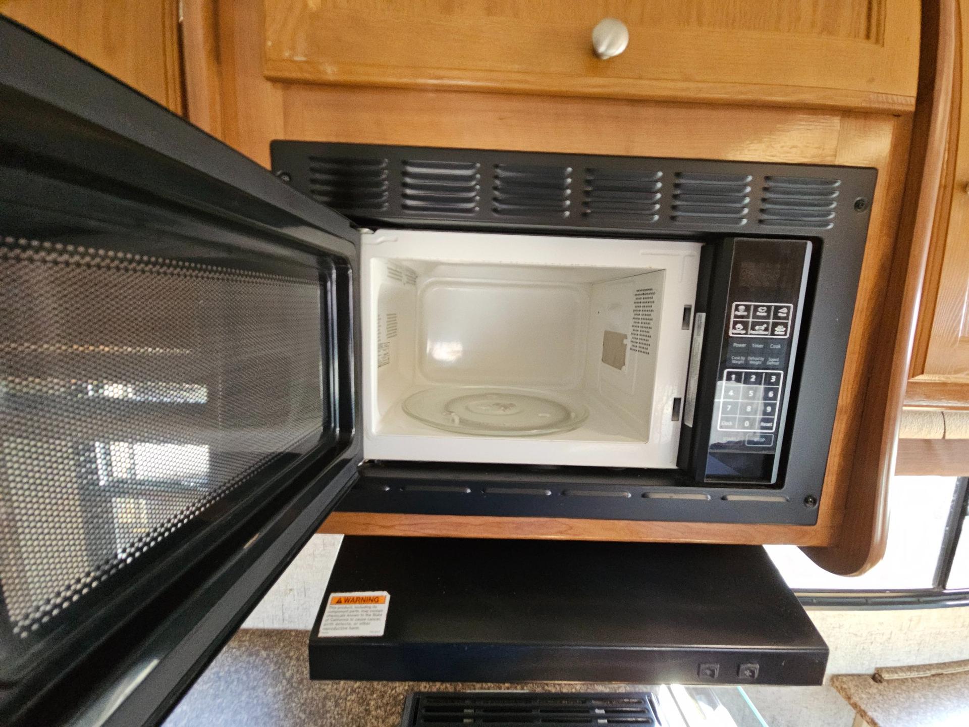 2018 Coachmen 2018 Coachmen Leprechaun - thumbnail 13