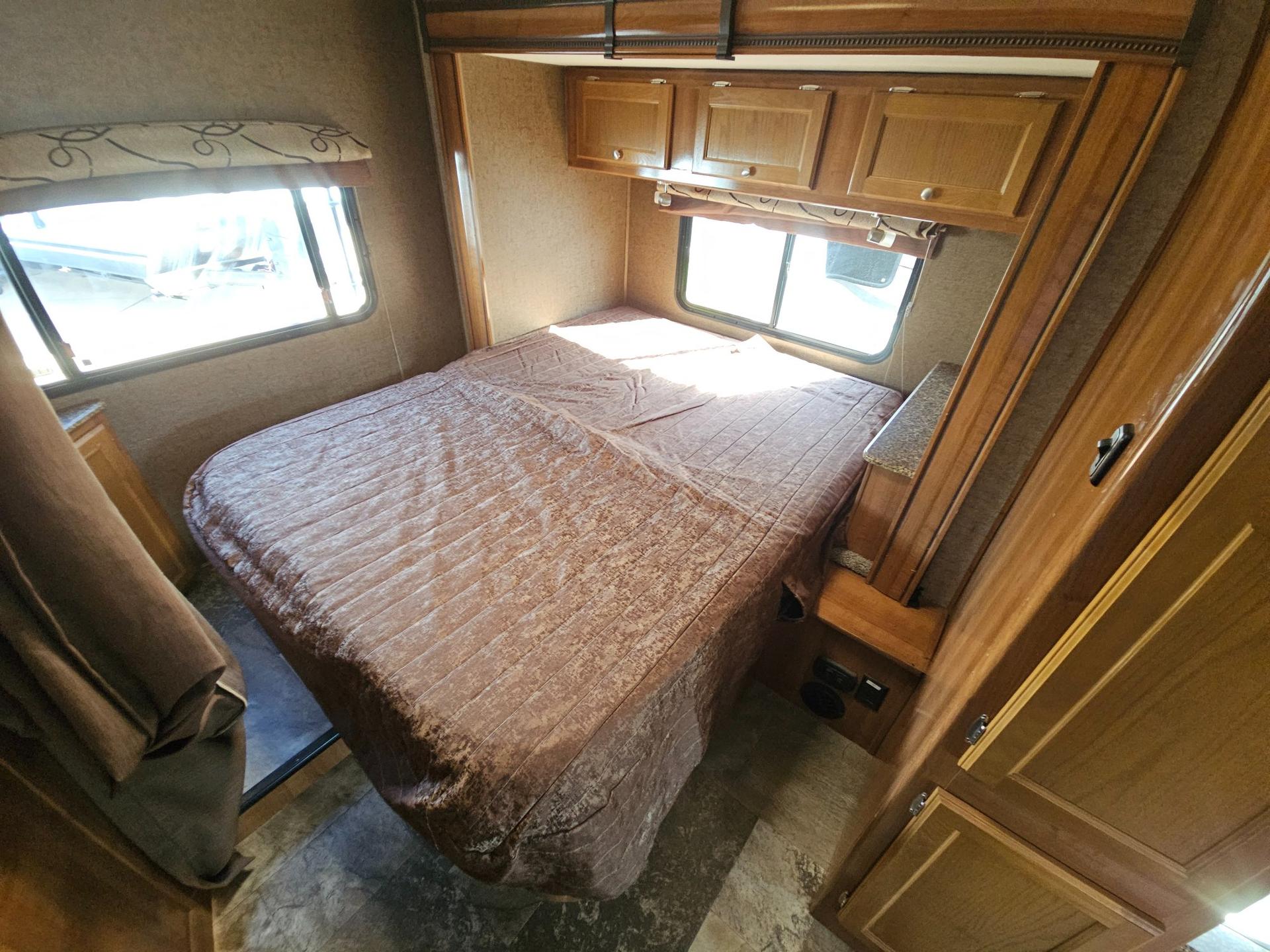 2018 Coachmen 2018 Coachmen Leprechaun - thumbnail 22