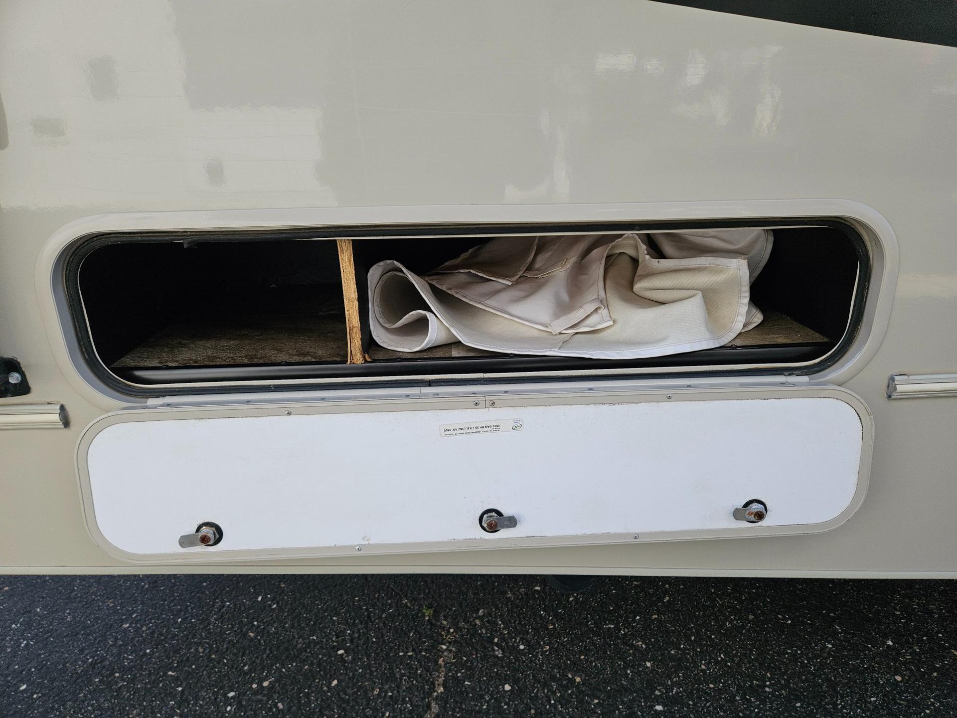 2018 Coachmen 2018 Coachmen Leprechaun - thumbnail 41