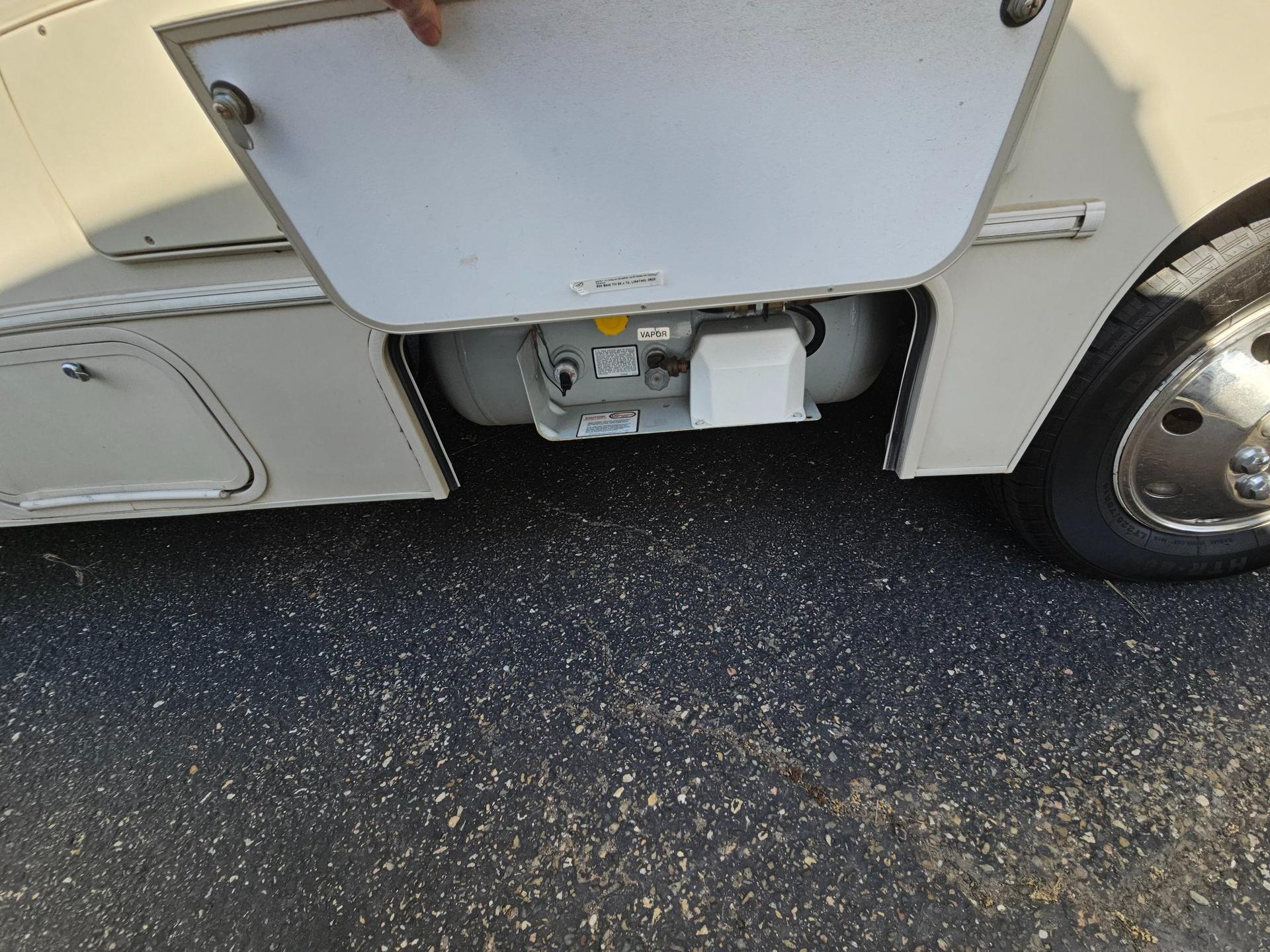 2018 Coachmen 2018 Coachmen Leprechaun - thumbnail 45