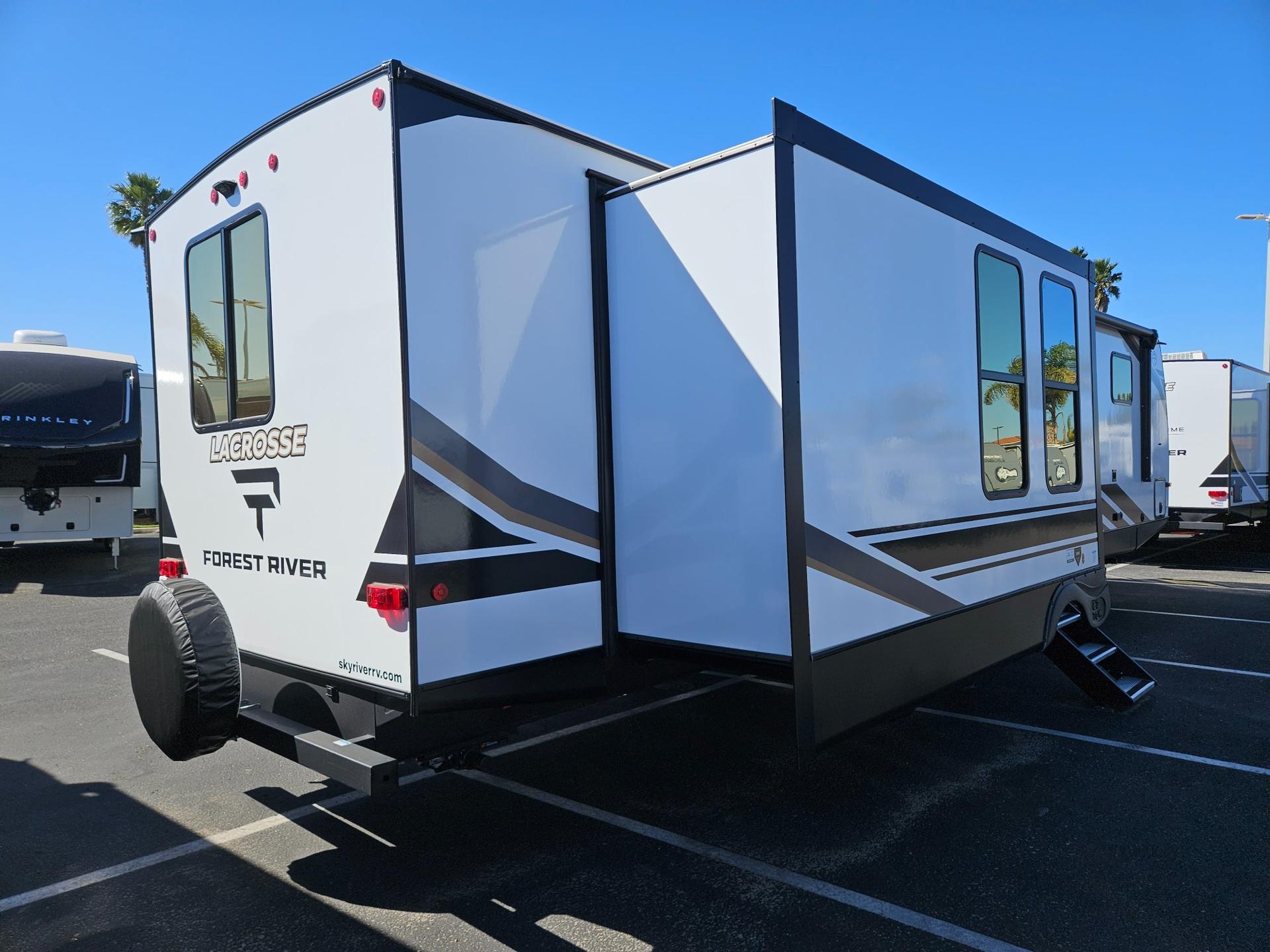 2026 Forest River 2026 Forest River LaCrosse - thumbnail 3