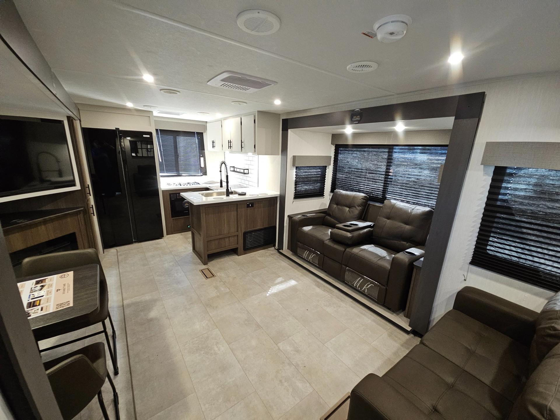 2026 Forest River 2026 Forest River LaCrosse - thumbnail 6