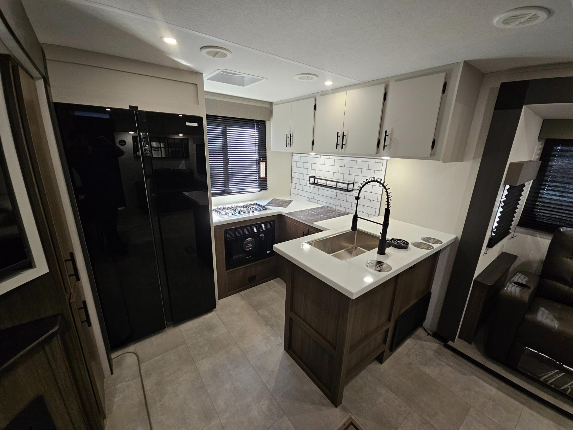 2026 Forest River 2026 Forest River LaCrosse - thumbnail 12