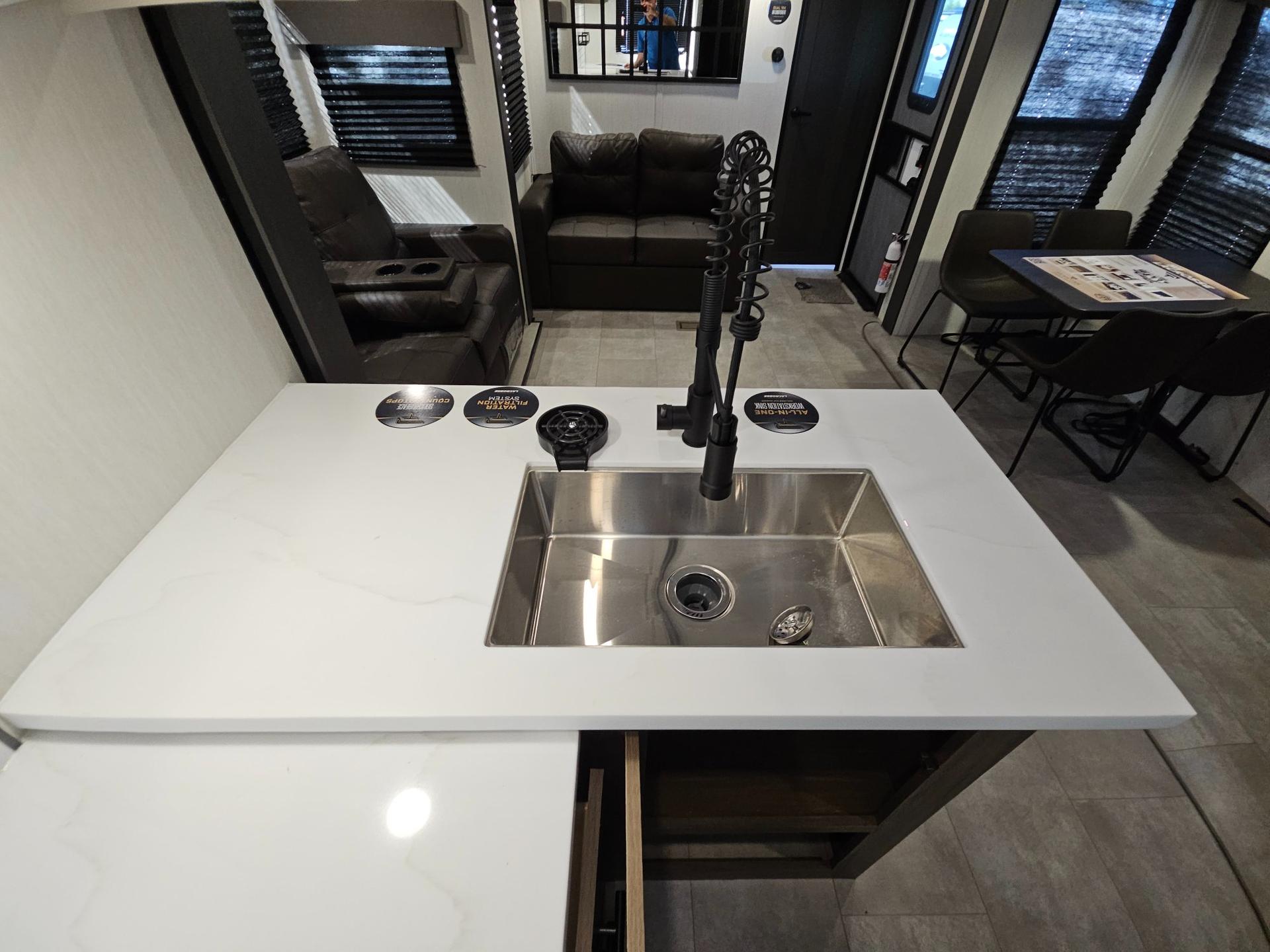 2026 Forest River 2026 Forest River LaCrosse - thumbnail 20