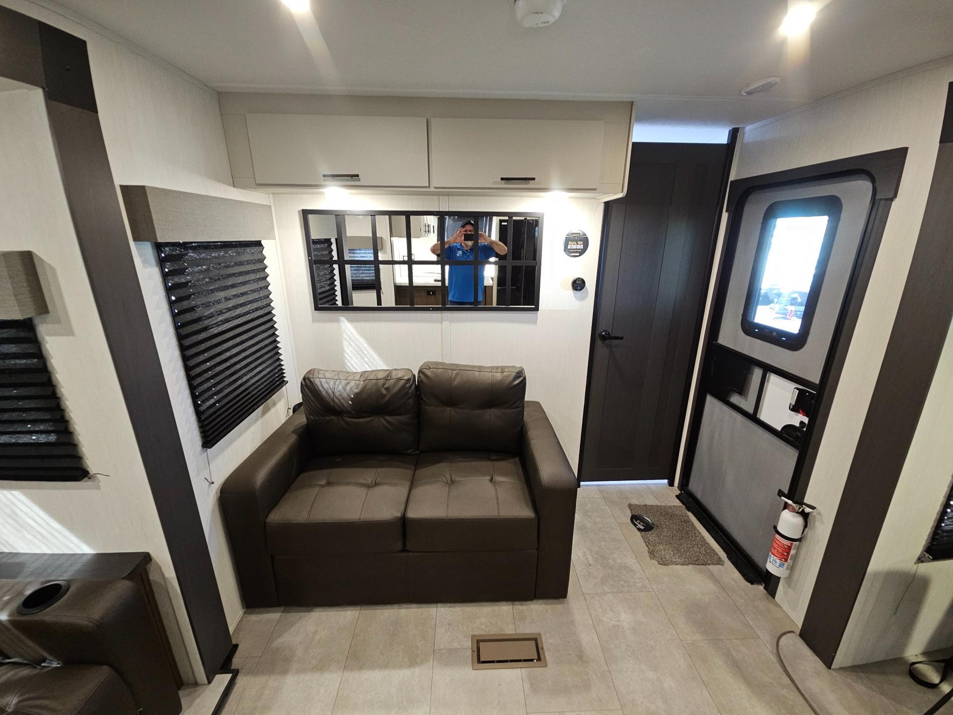 2026 Forest River 2026 Forest River LaCrosse - thumbnail 22