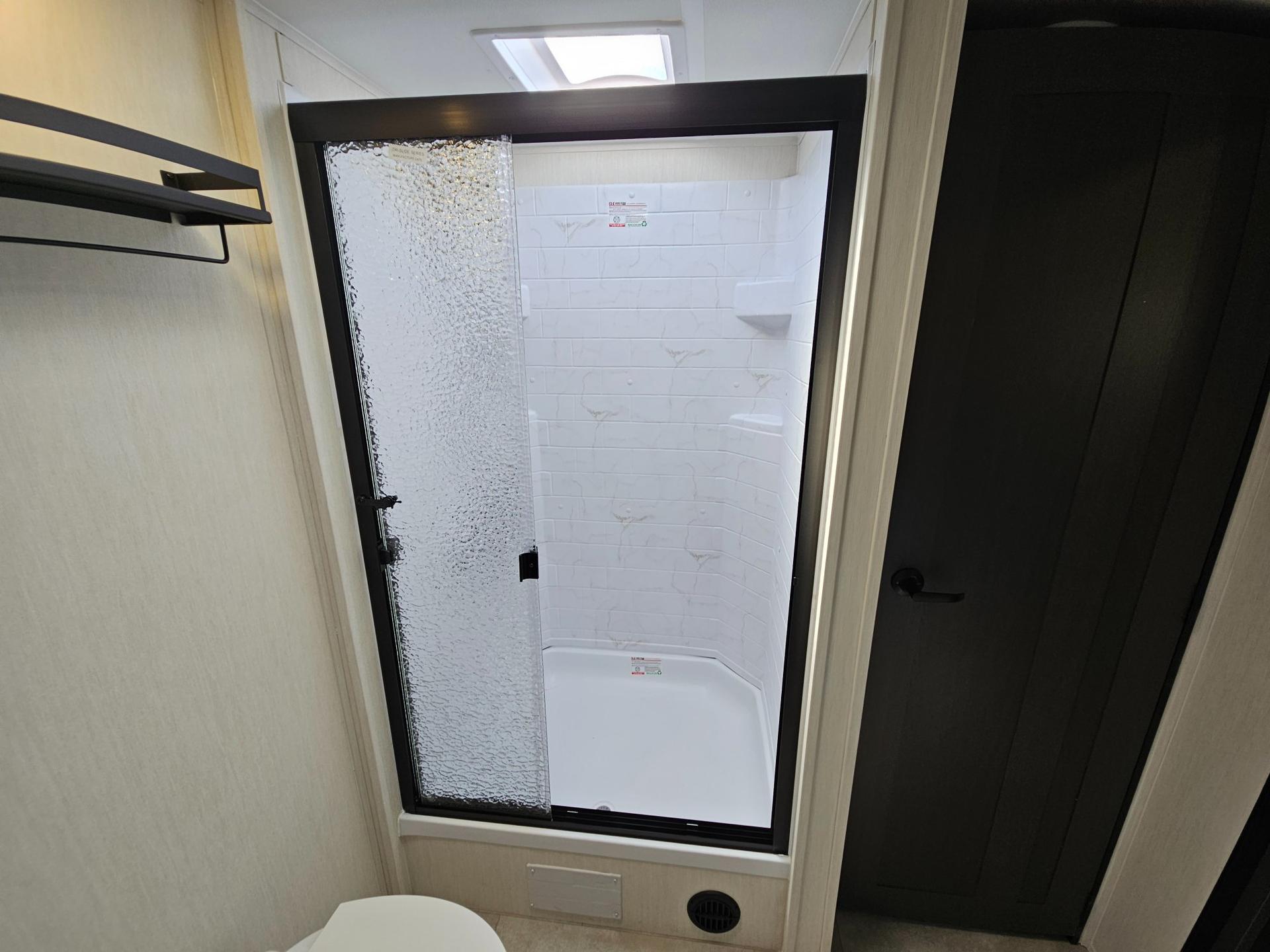 2026 Forest River 2026 Forest River LaCrosse - thumbnail 26