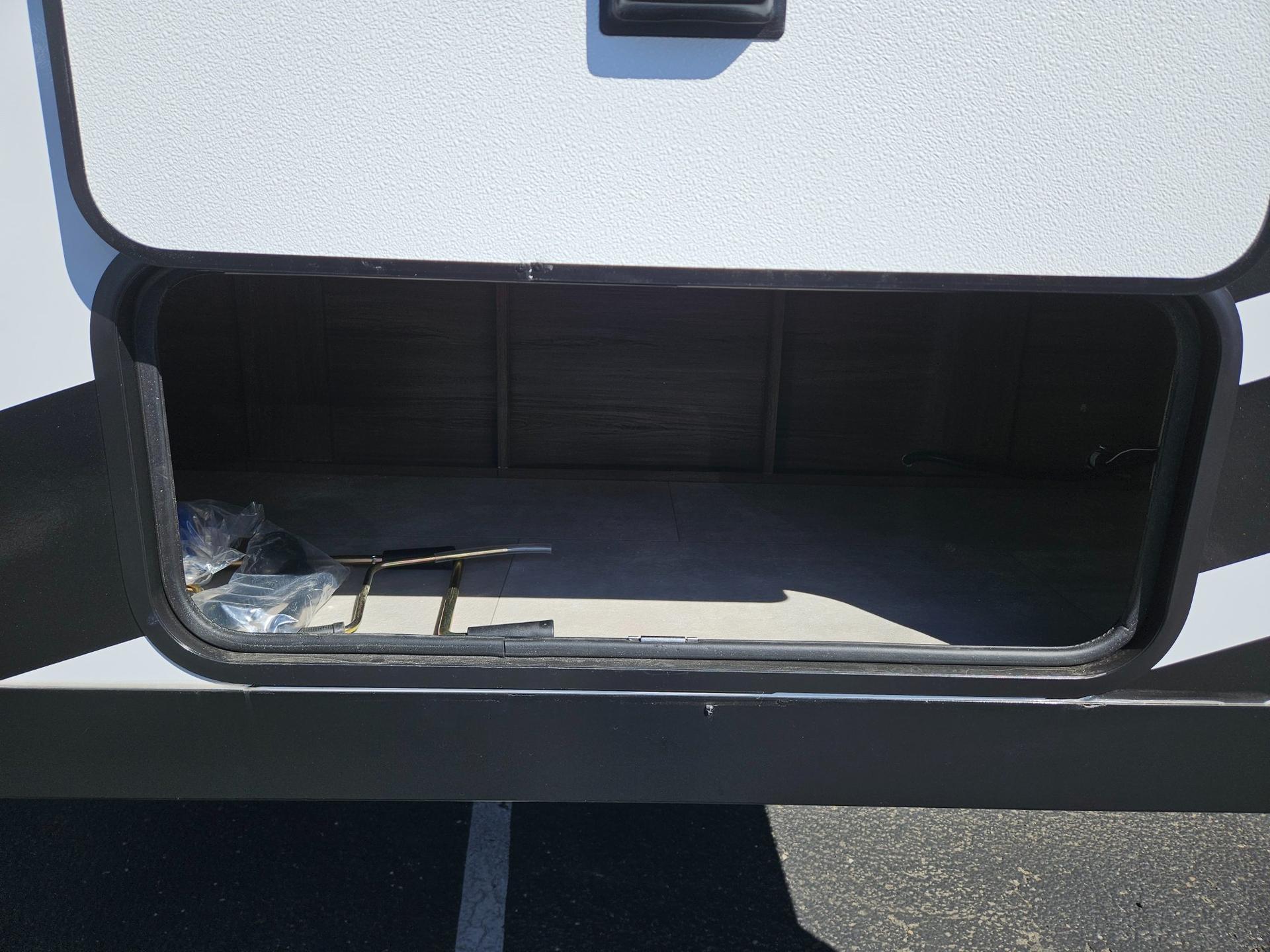 2026 Forest River 2026 Forest River LaCrosse - thumbnail 43